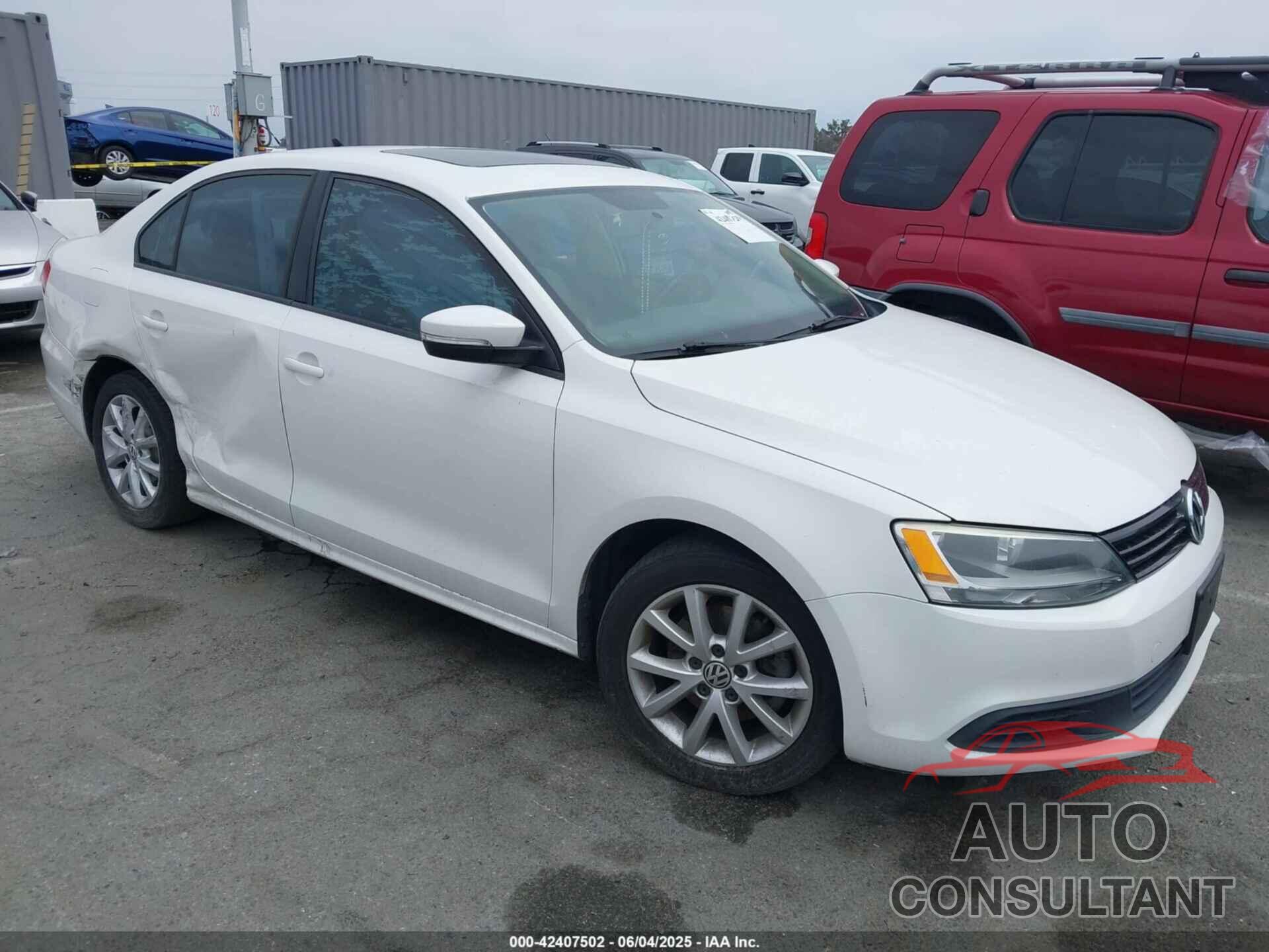 VOLKSWAGEN JETTA 2011 - 3VWDX7AJ2BM345251