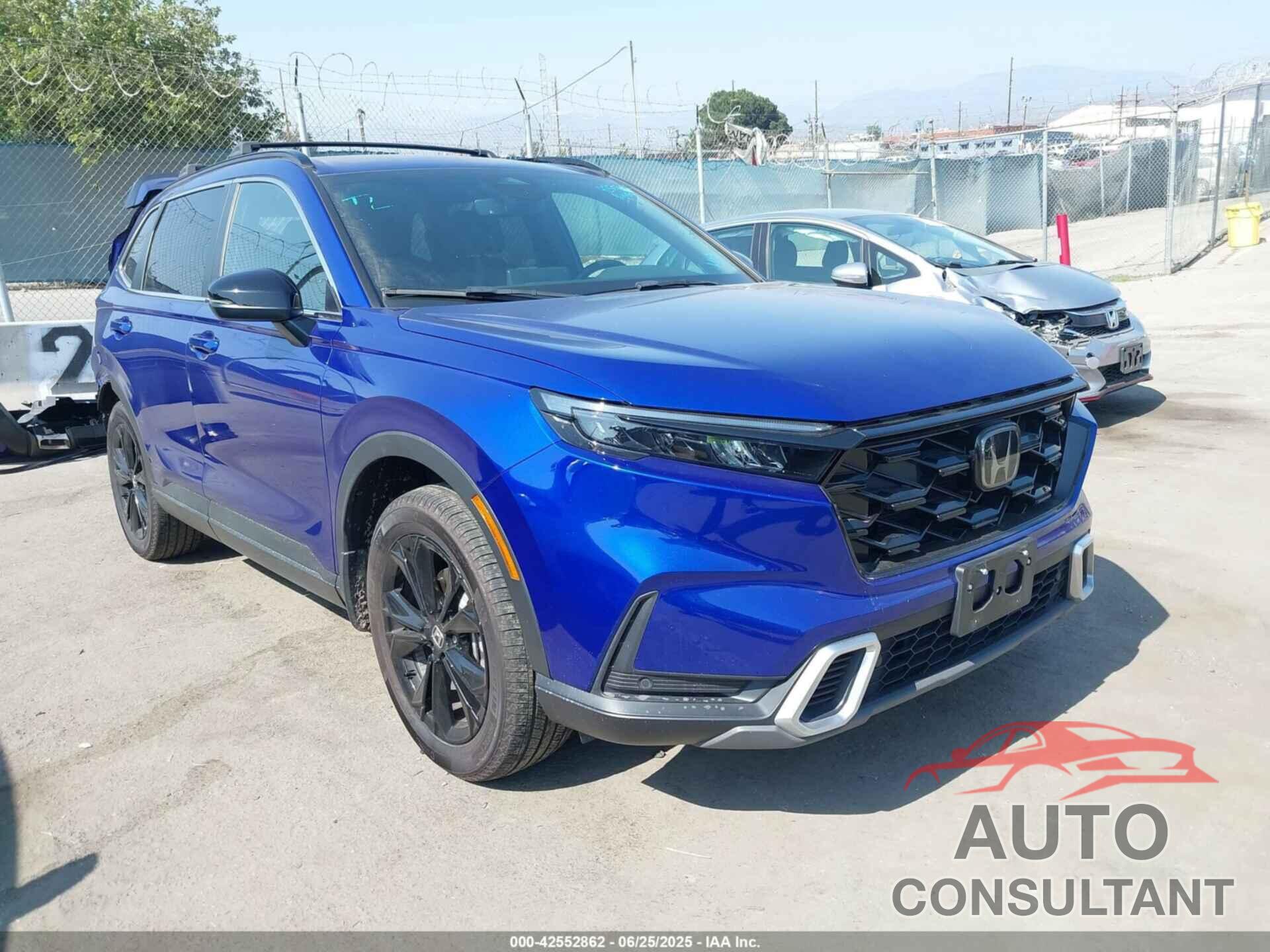 HONDA CR-V HYBRID 2023 - 7FARS6H98PE021282