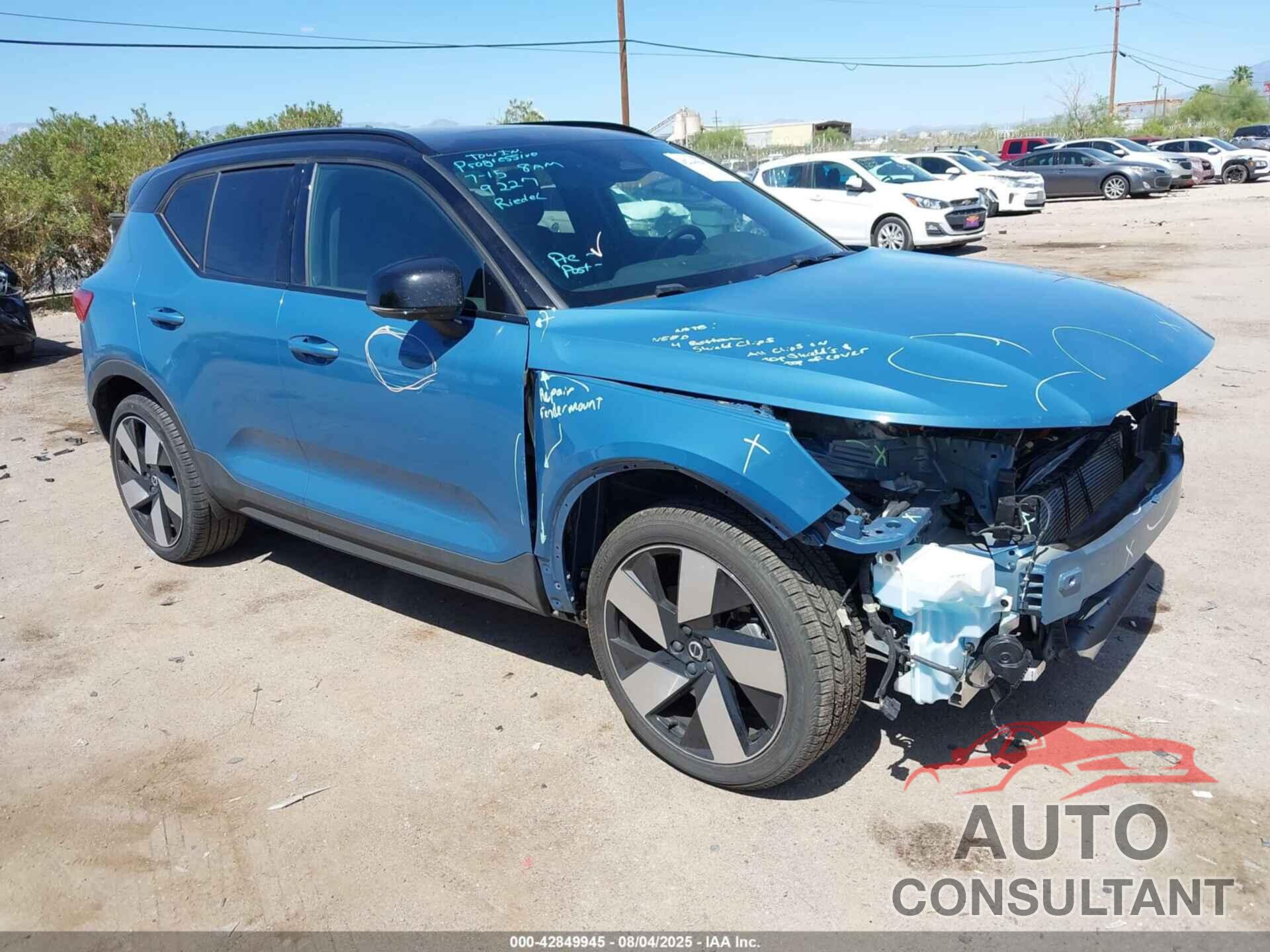 VOLVO XC40 RECHARGE PURE ELECTRIC 2023 - YV4ED3UM5P2098060