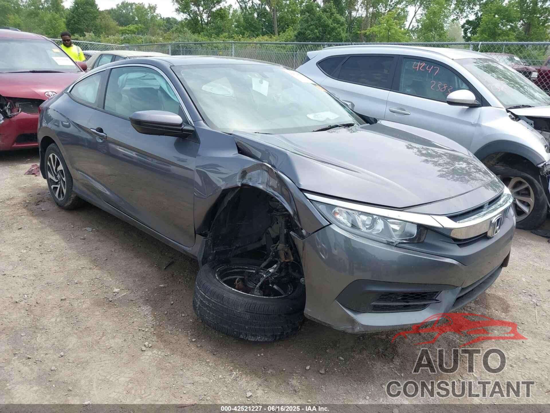 HONDA CIVIC 2018 - 2HGFC4B05JH307412