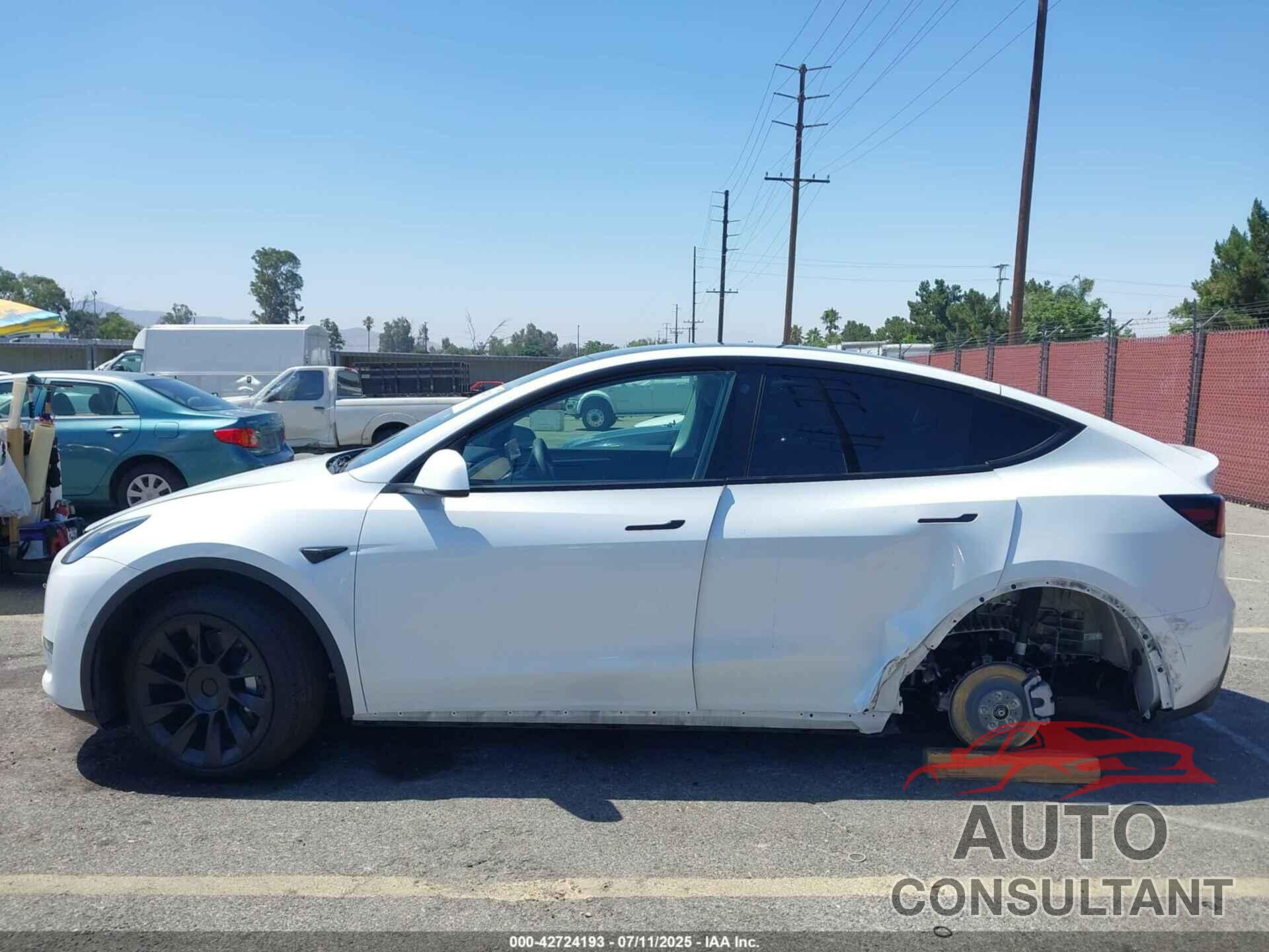 TESLA MODEL Y 2022 - 7SAYGDEE3NF545146