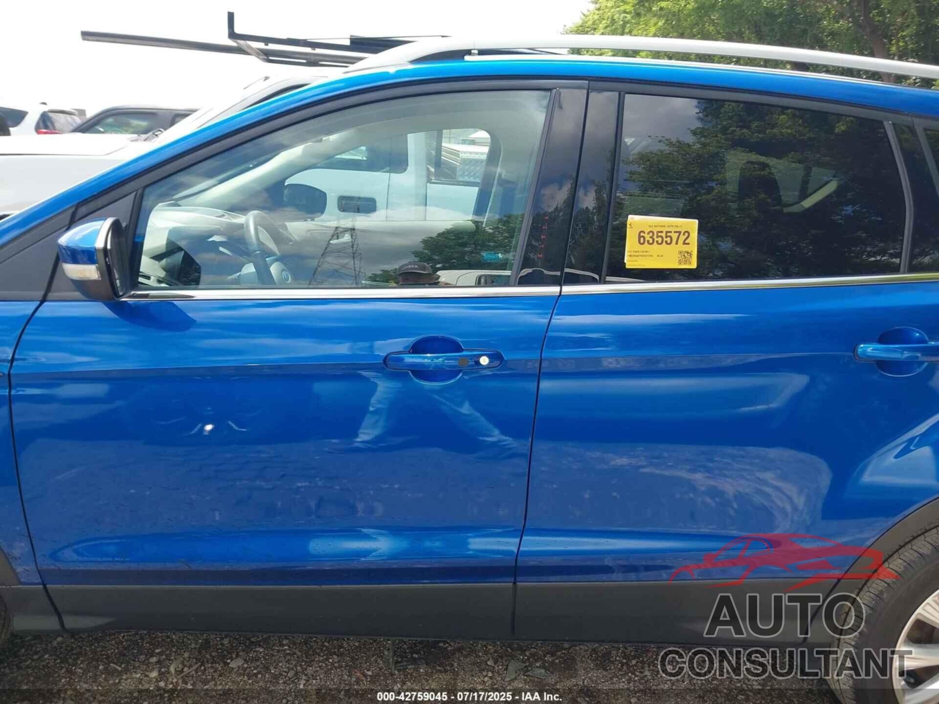 FORD ESCAPE 2017 - 1FMCU0JD7HUC21744