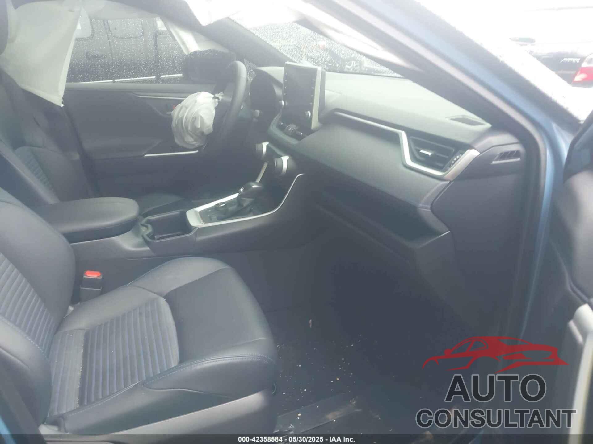 TOYOTA RAV4 HYBRID 2022 - JTME6RFV7ND527447