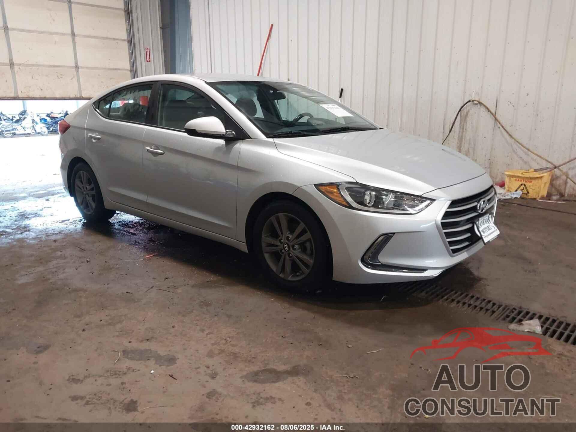 HYUNDAI ELANTRA 2017 - 5NPD84LF1HH015221