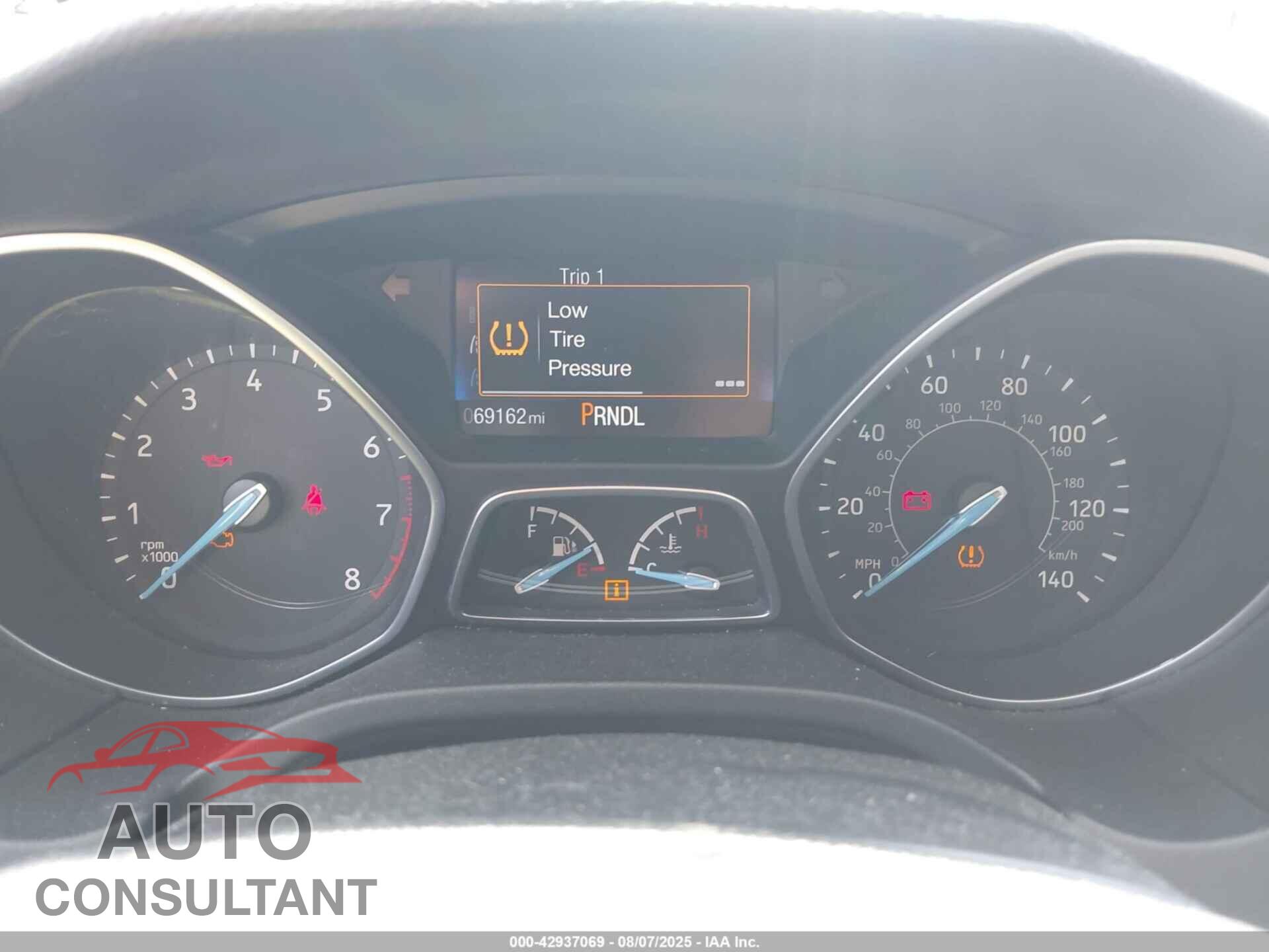 FORD FOCUS 2017 - 1FADP3E2XHL306261