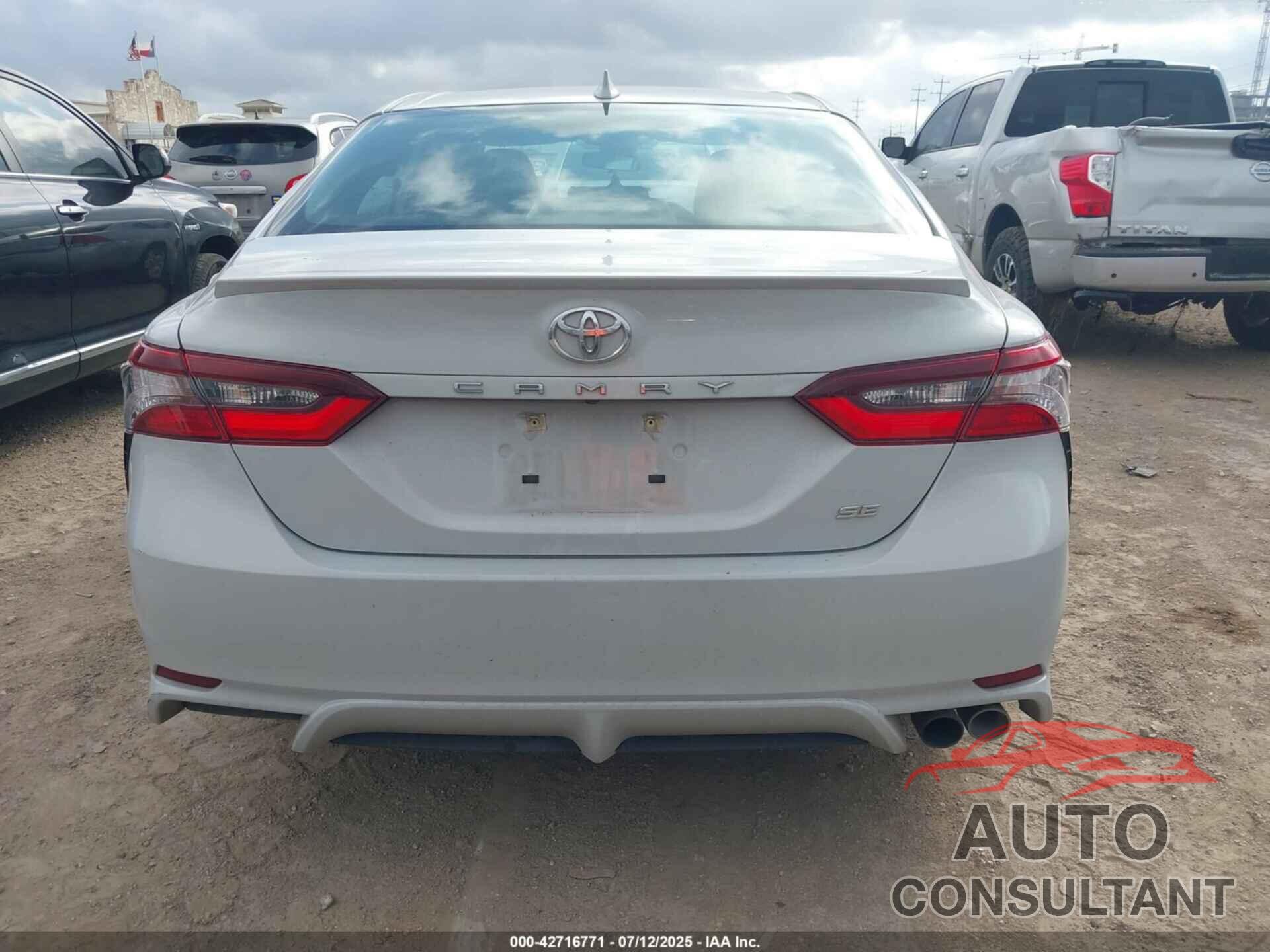 TOYOTA CAMRY 2023 - 4T1G11AKXPU128889