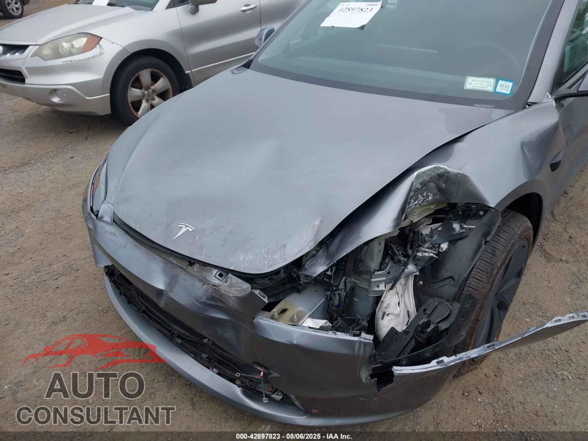 TESLA MODEL 3 2024 - 5YJ3E1EB7RF846543