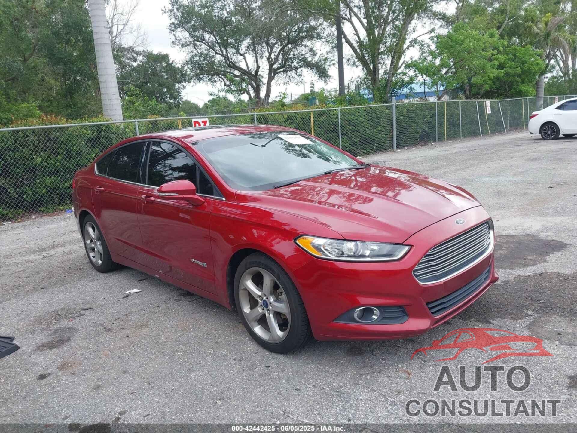 FORD FUSION HYBRID 2013 - 3FA6P0LU9DR240339