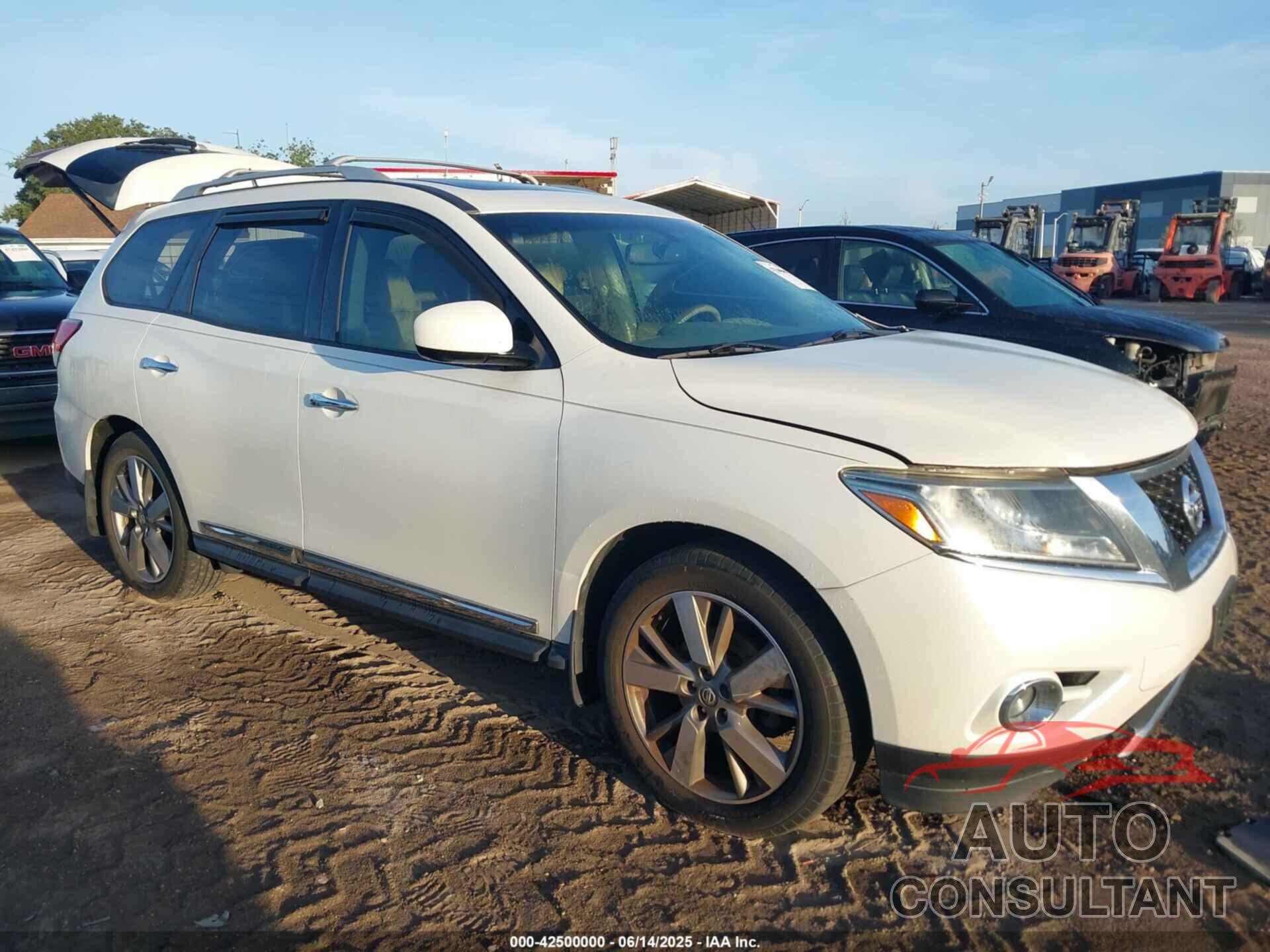 NISSAN PATHFINDER 2015 - 5N1AR2MN0FC669271