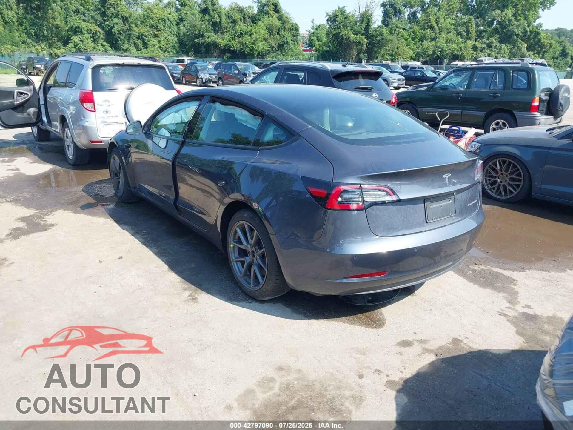 TESLA MODEL 3 2022 - 5YJ3E1EB3NF157111