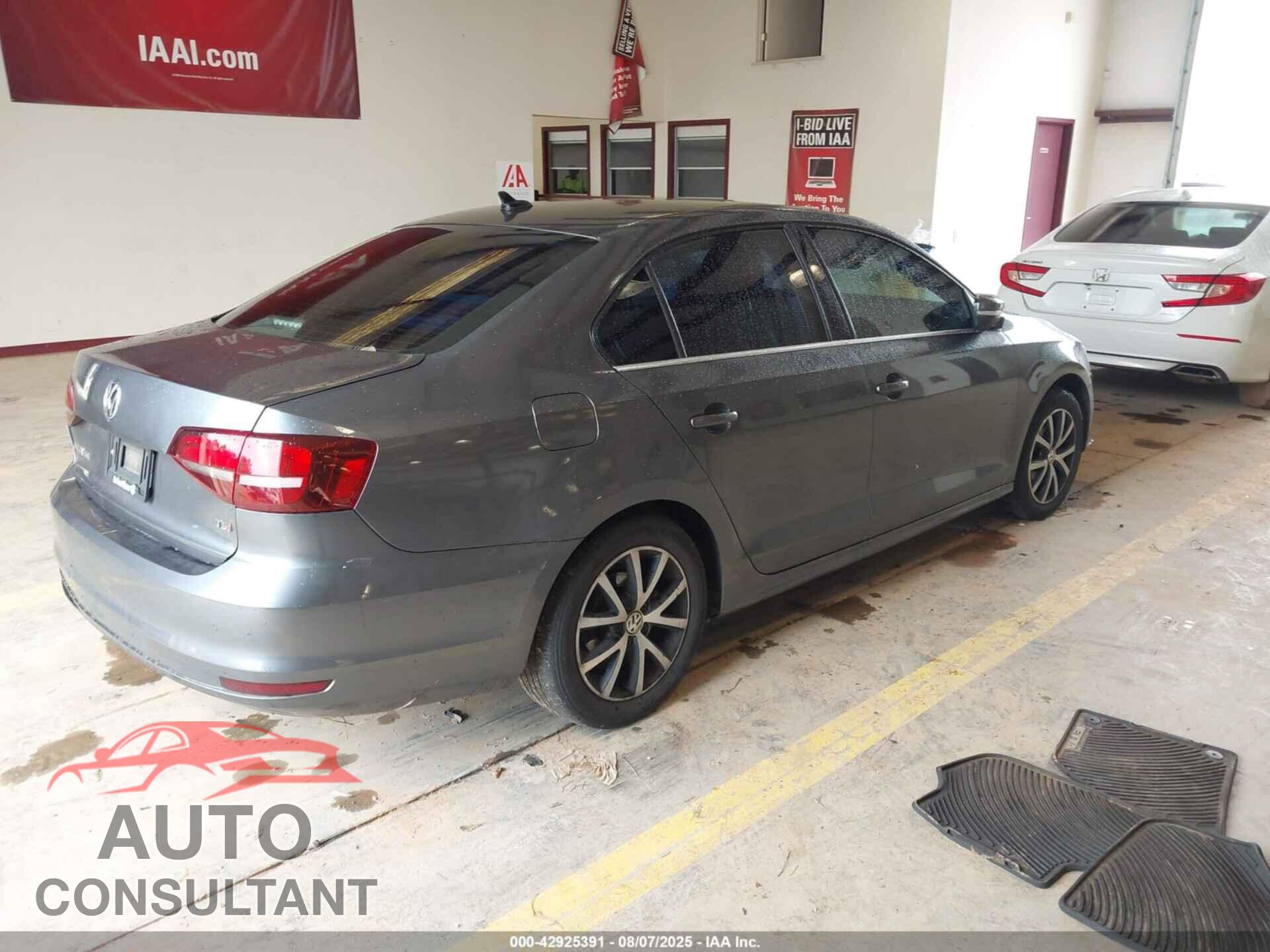 VOLKSWAGEN JETTA 2017 - 3VWDB7AJ7HM414331