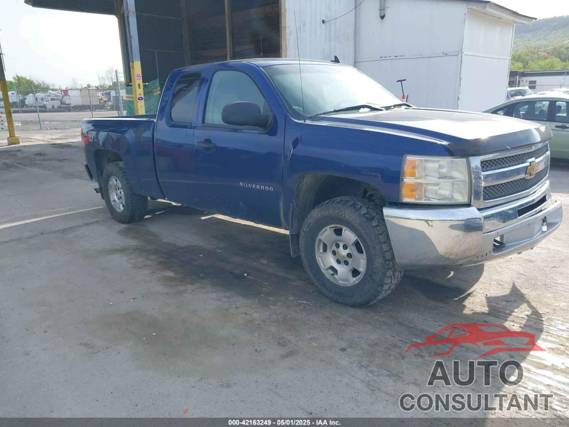 CHEVROLET SILVERADO 1500 2013 - 1GCRKSE78DZ197875