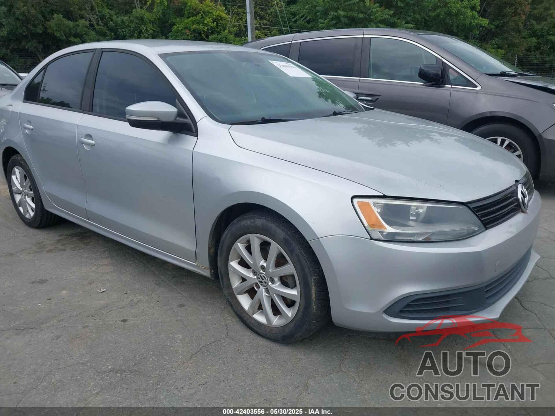 VOLKSWAGEN JETTA 2011 - 3VWDZ7AJ7BM355011