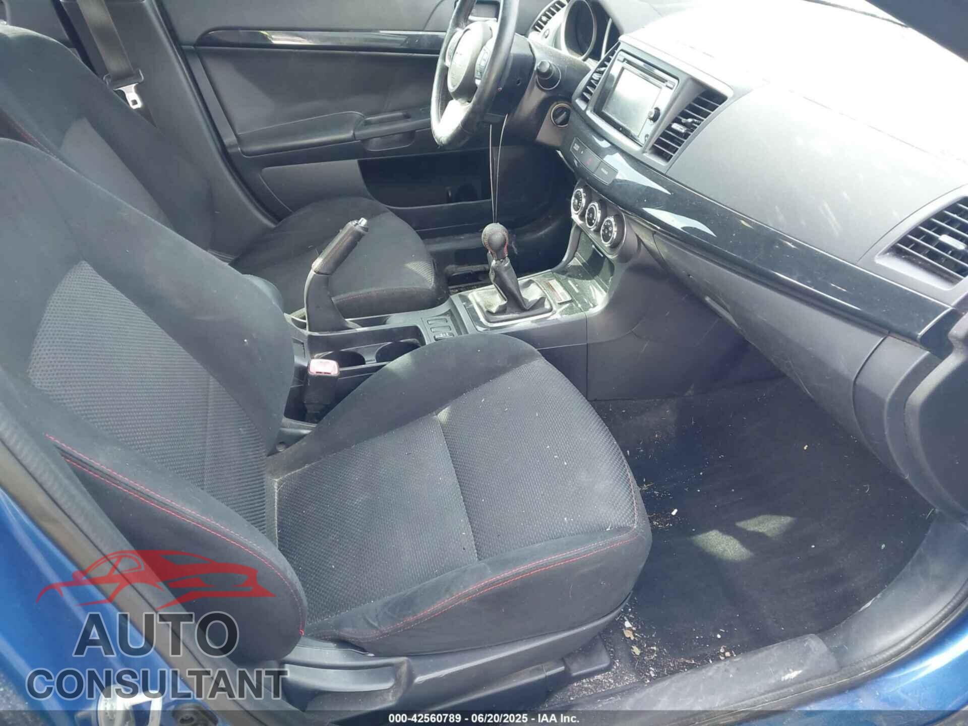 MITSUBISHI LANCER EVOLUTION 2015 - JA32W7FVXFU028861