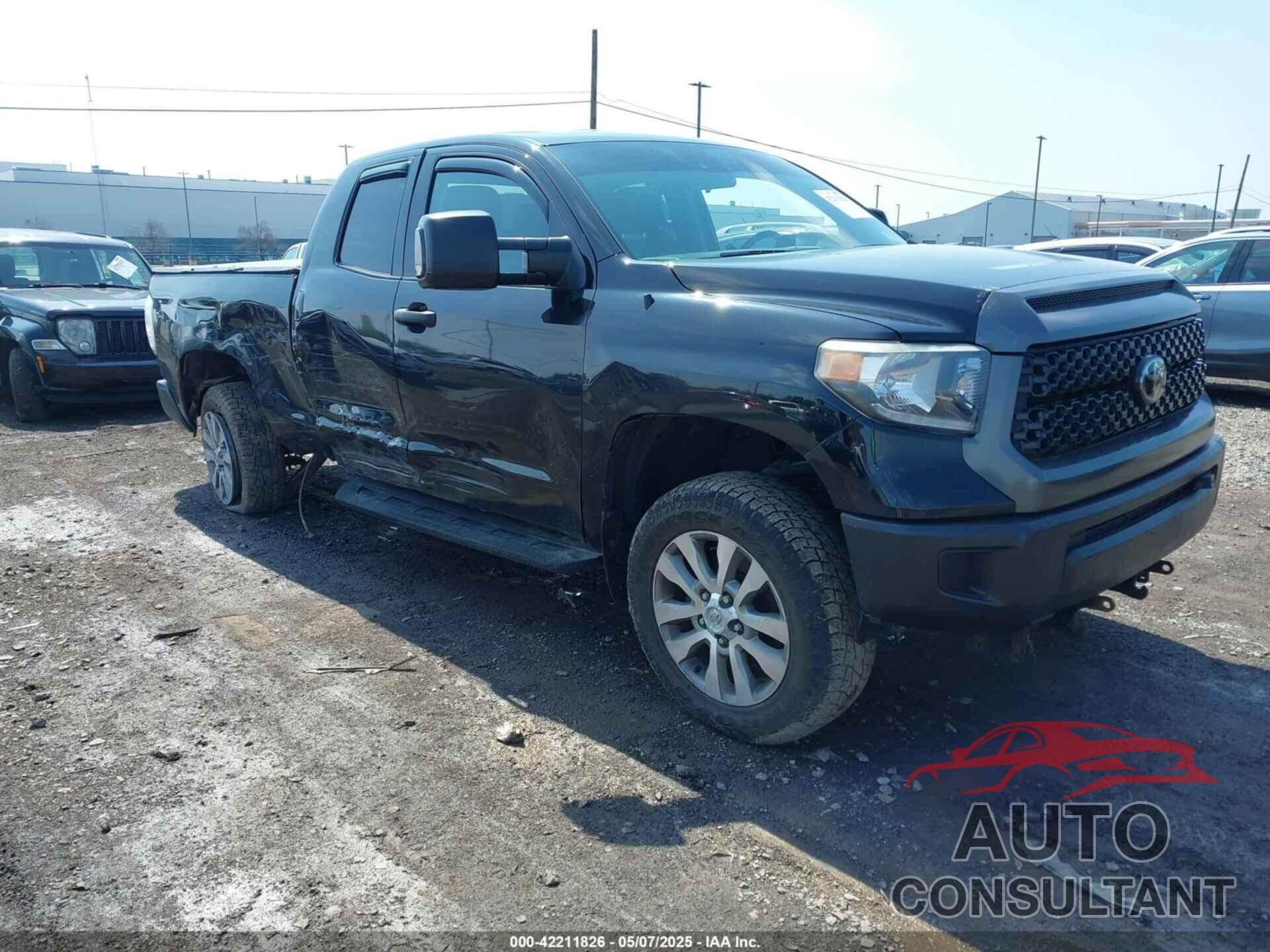 TOYOTA TUNDRA 2019 - 5TFUM5F18KX080242