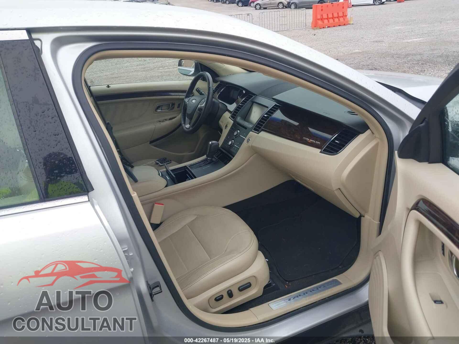 FORD TAURUS 2015 - 1FAHP2F81FG152270
