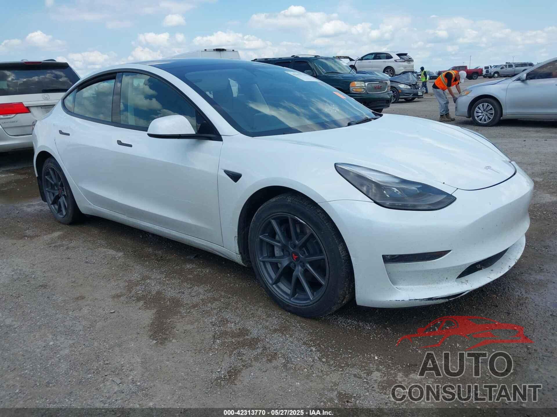 TESLA MODEL 3 2023 - 5YJ3E1EA5PF407054