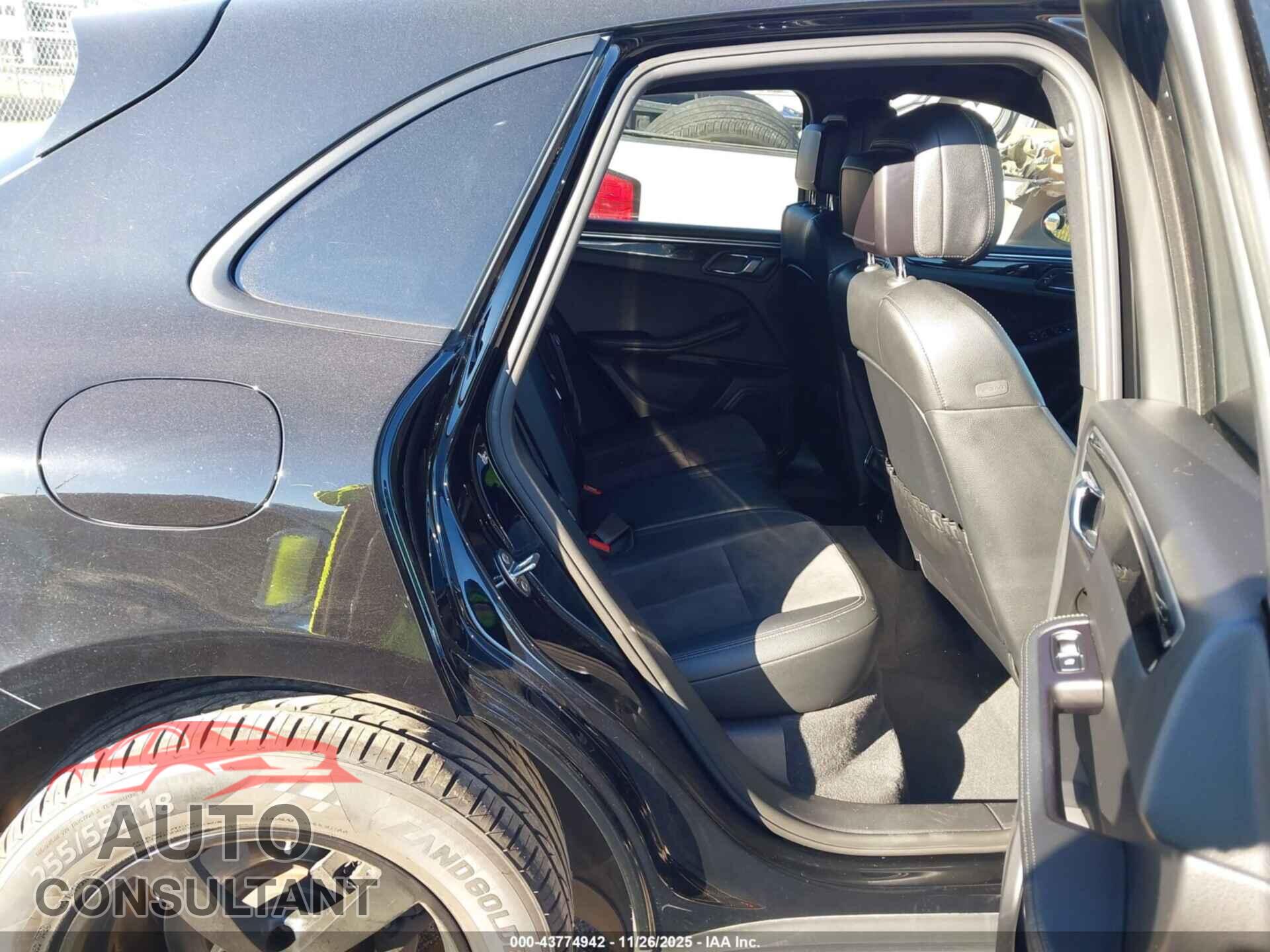 PORSCHE MACAN 2017 - WP1AA2A54HLB80910