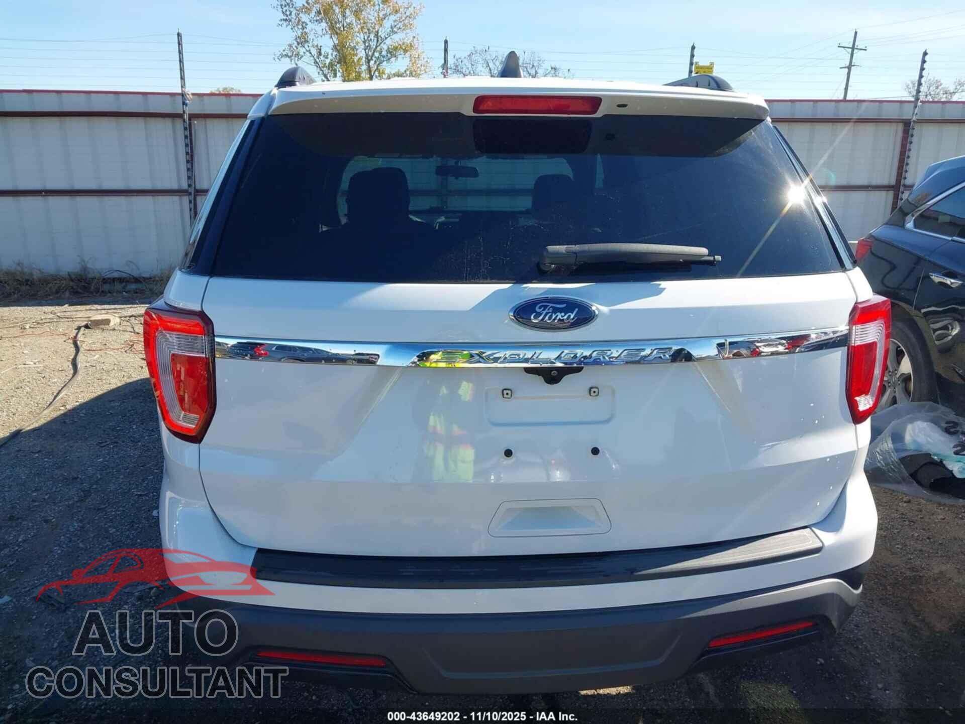 FORD EXPLORER 2018 - 1FM5K7B8XJGB39388
