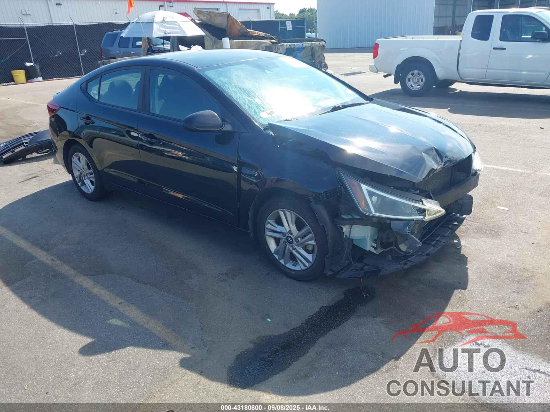 HYUNDAI ELANTRA 2019 - KMHD84LF3KU845594