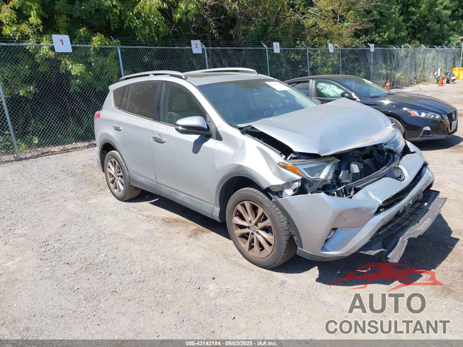 TOYOTA RAV4 2018 - 2T3DFREV0JW701997