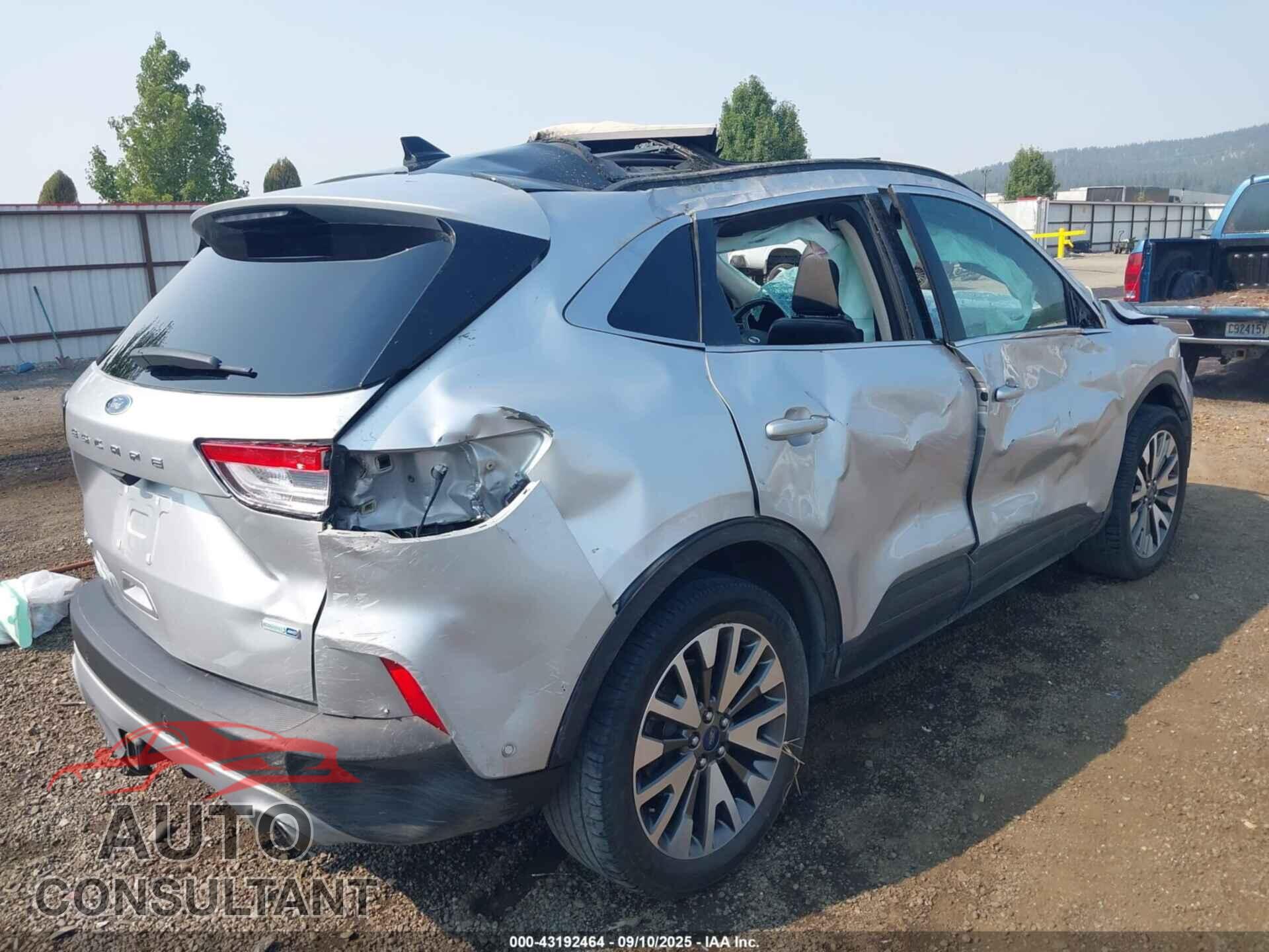 FORD ESCAPE 2020 - 1FMCU9J96LUA79251