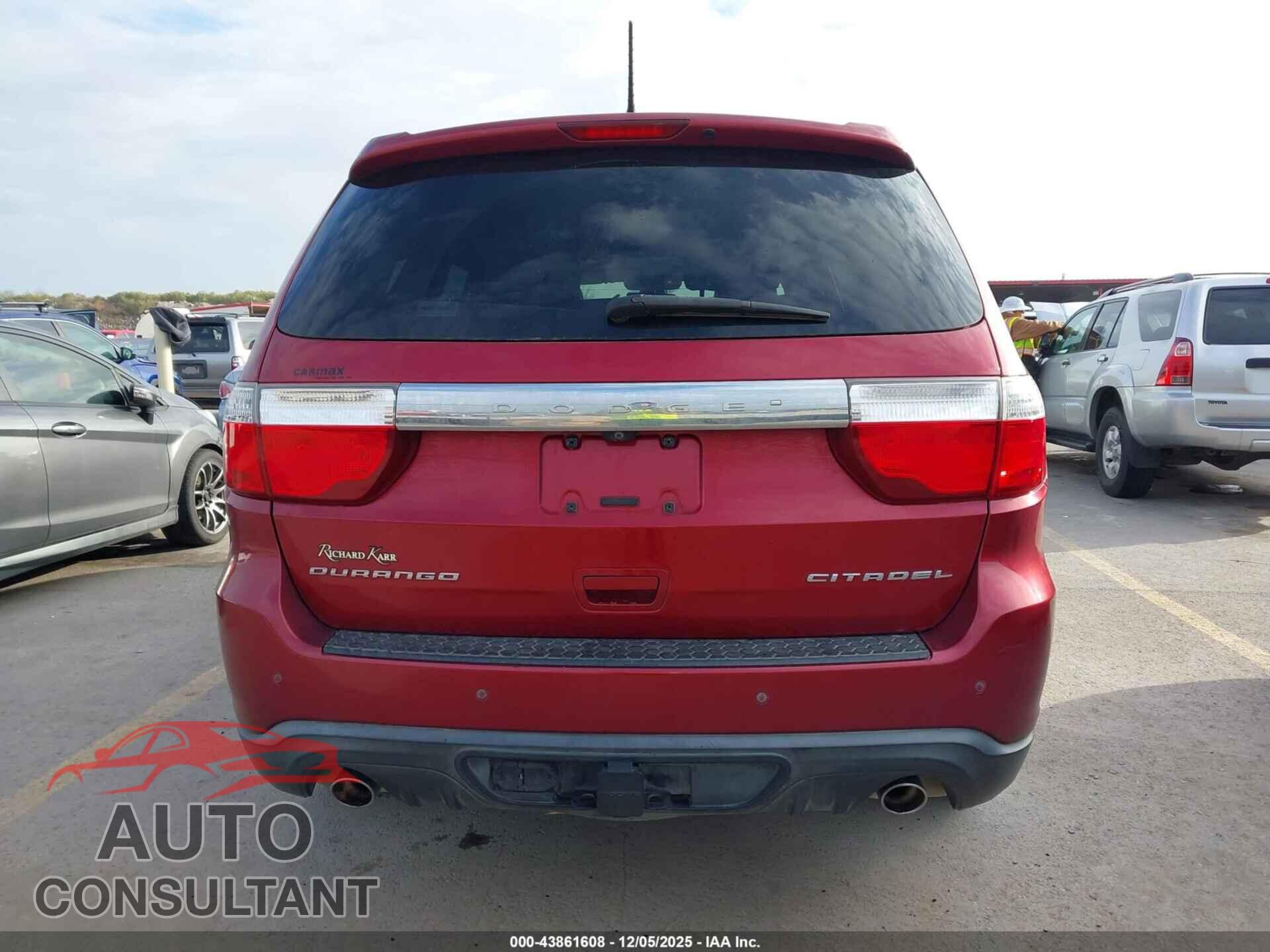 DODGE DURANGO 2013 - 1C4SDHET8DC678255