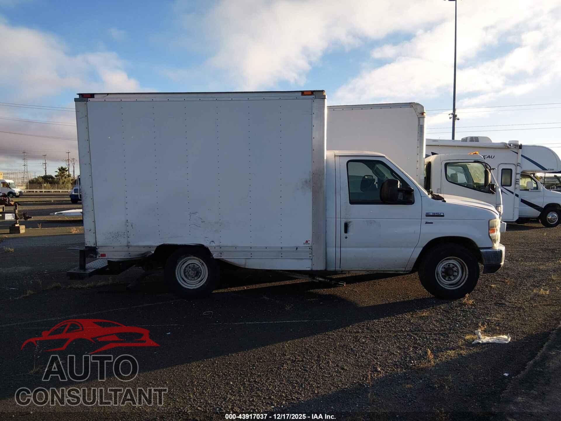 FORD E-350 CUTAWAY 2010 - 1FDSE3FL9ADA13199