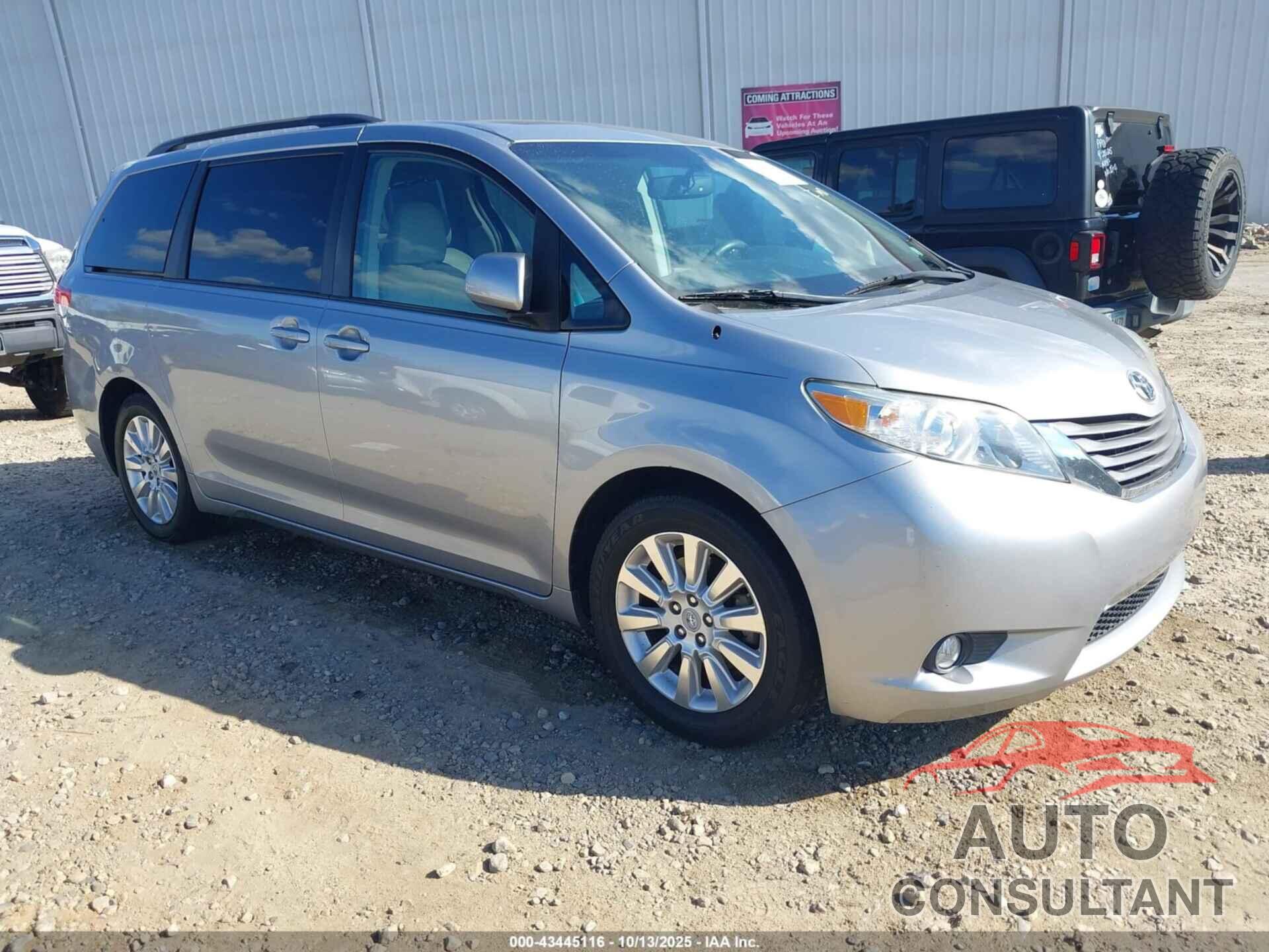 TOYOTA SIENNA 2013 - 5TDYK3DC0DS285336