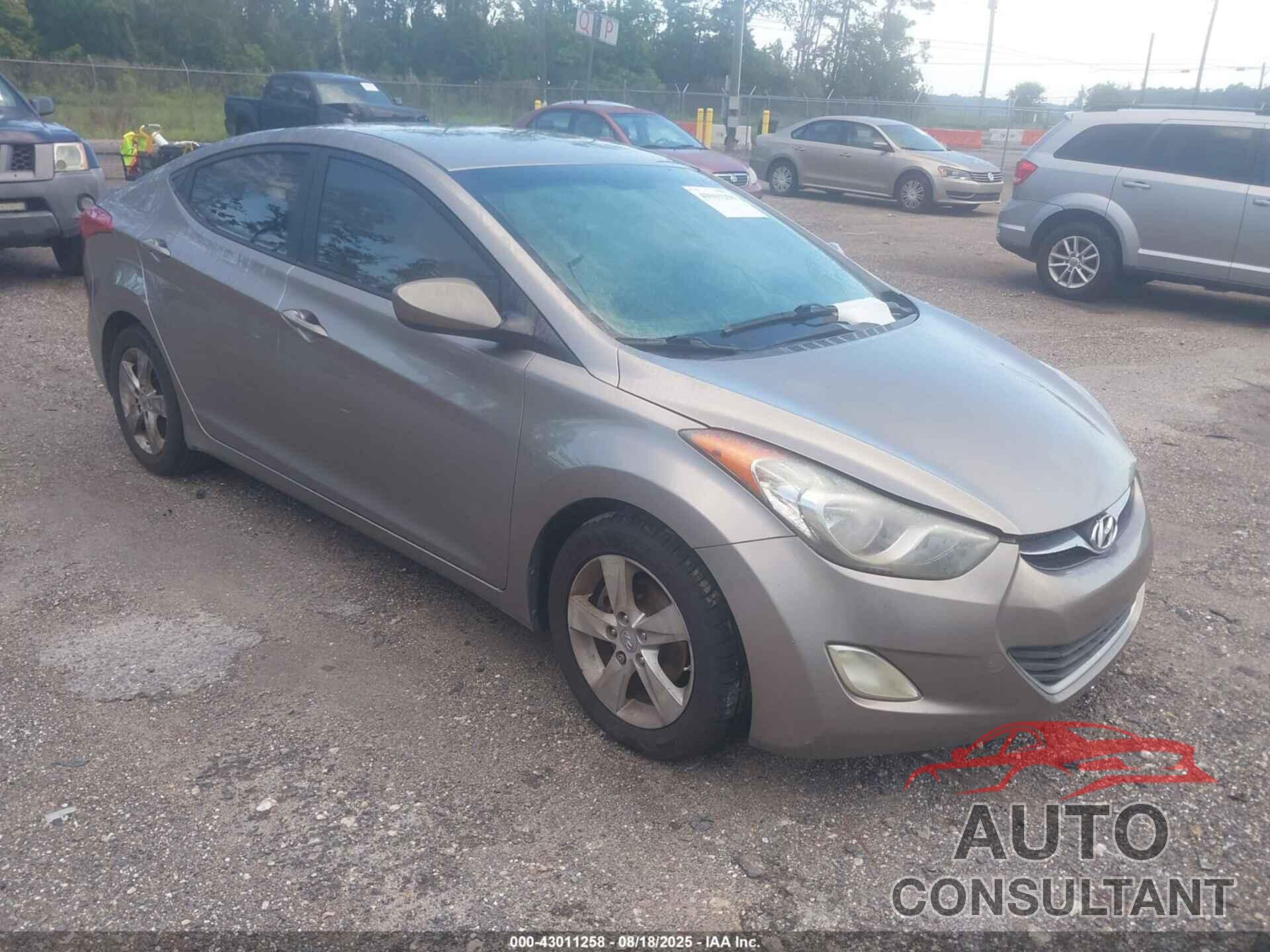 HYUNDAI ELANTRA 2012 - 5NPDH4AE3CH110995