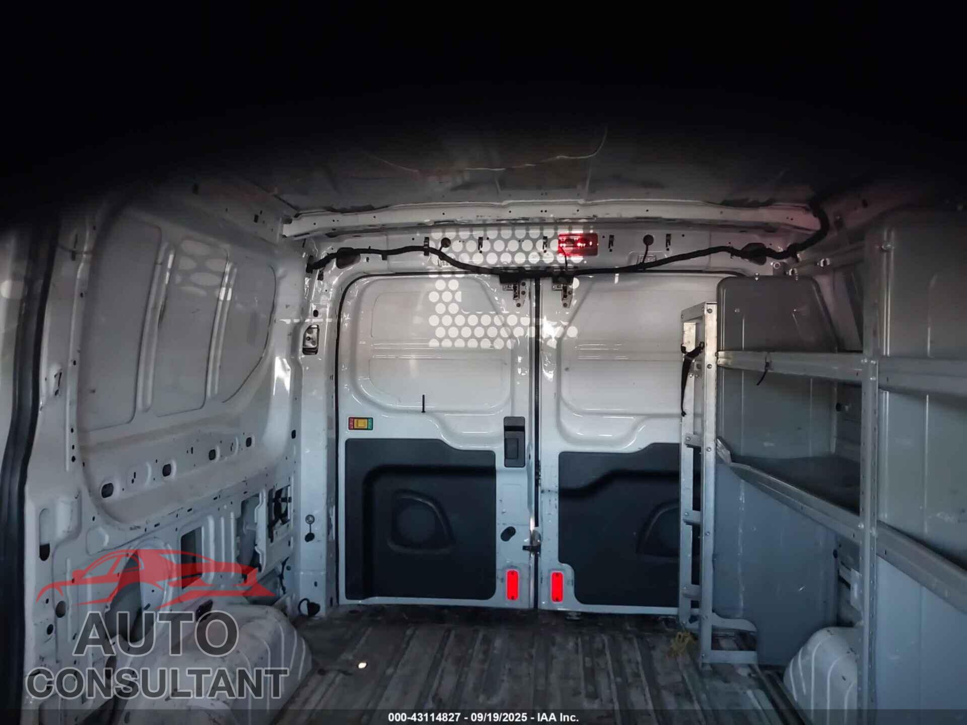 FORD TRANSIT-150 2018 - 1FTYE1YM5JKA41263