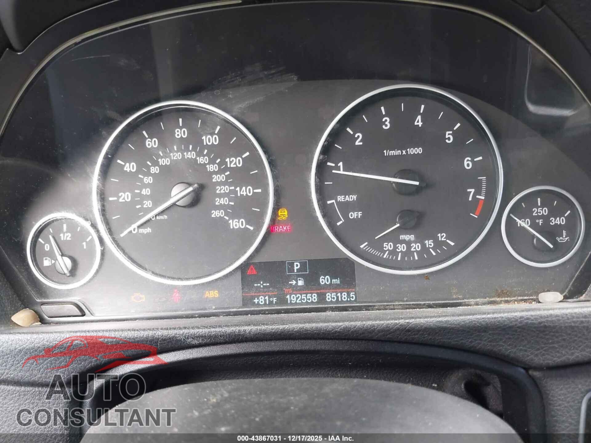 BMW 320I 2016 - WBA8E1G57GNU10400