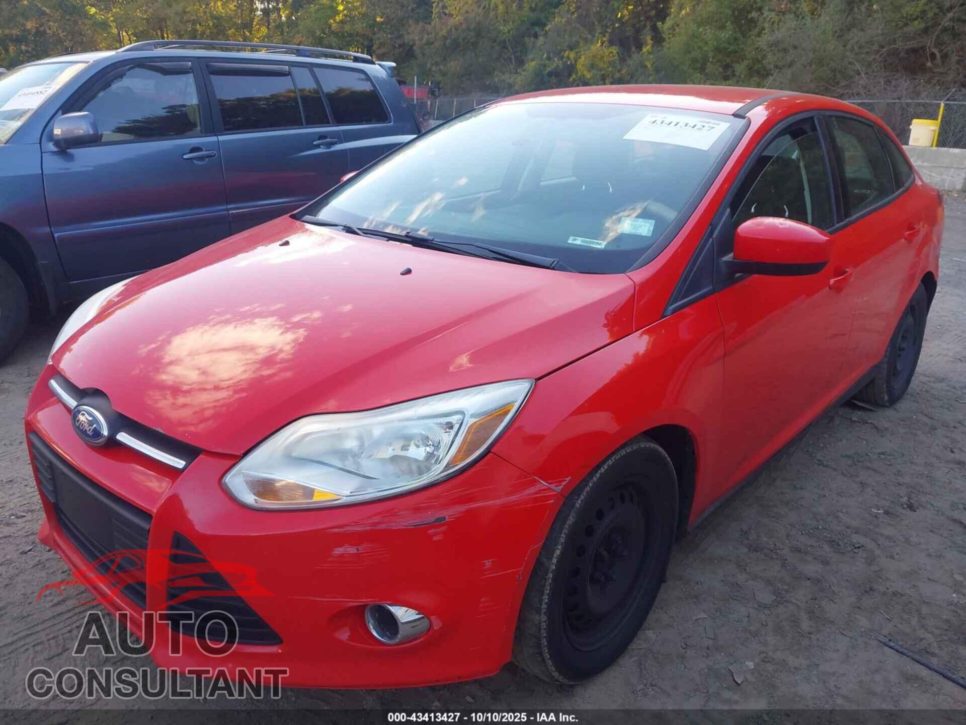 FORD FOCUS 2012 - 1FAHP3F21CL229174