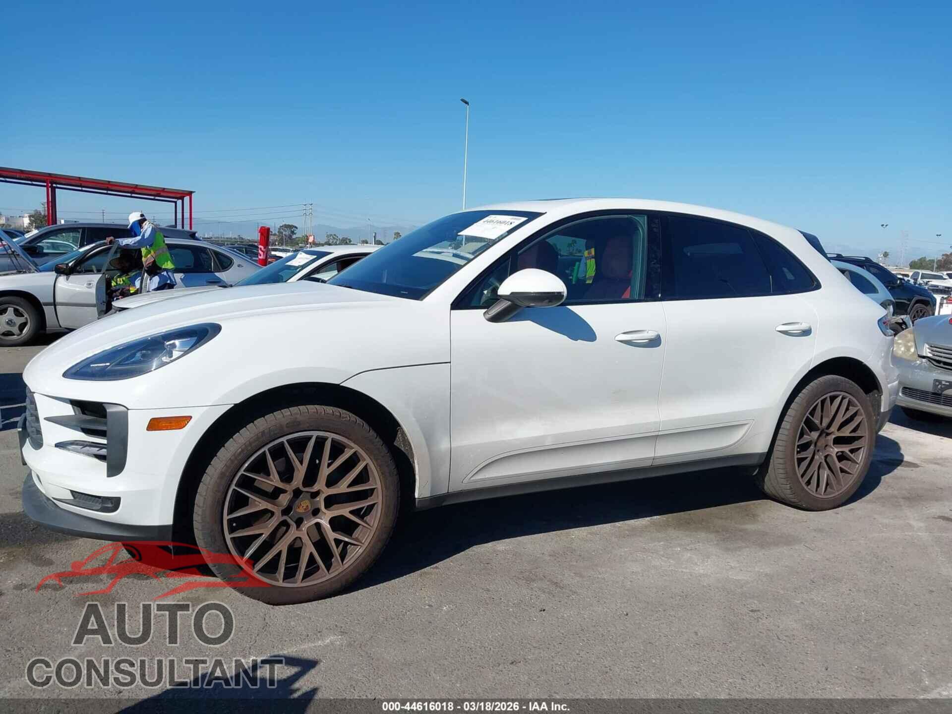 PORSCHE MACAN 2021 - WP1AB2A59MLB35405