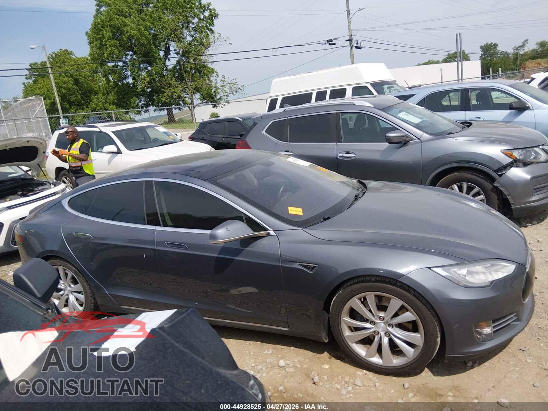 TESLA MODEL S 2013 - 5YJSA1CP0DFP19776
