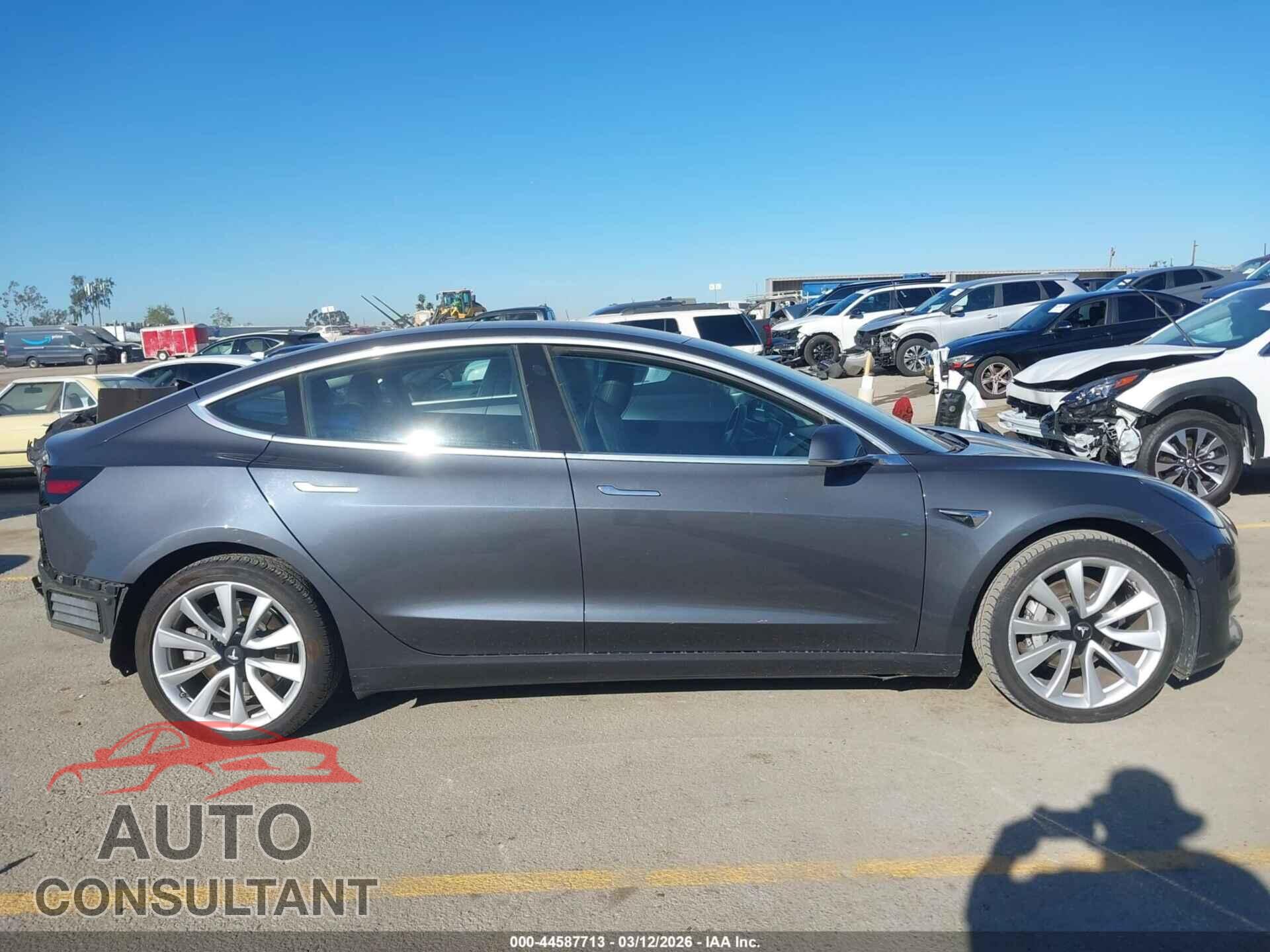 TESLA MODEL 3 2018 - 5YJ3E1EA6JF047350