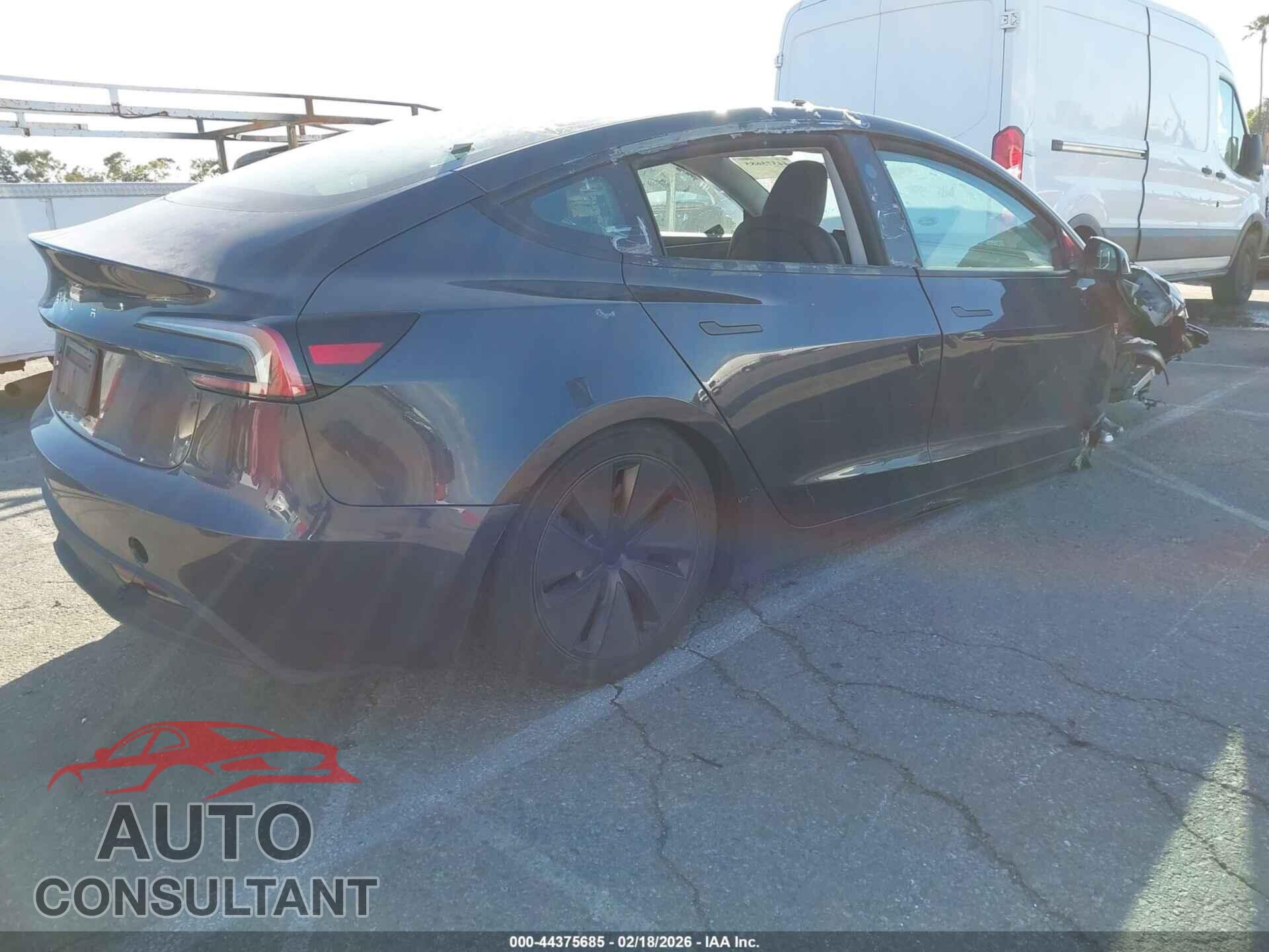 TESLA MODEL 3 2024 - 5YJ3E1EA1RF743089
