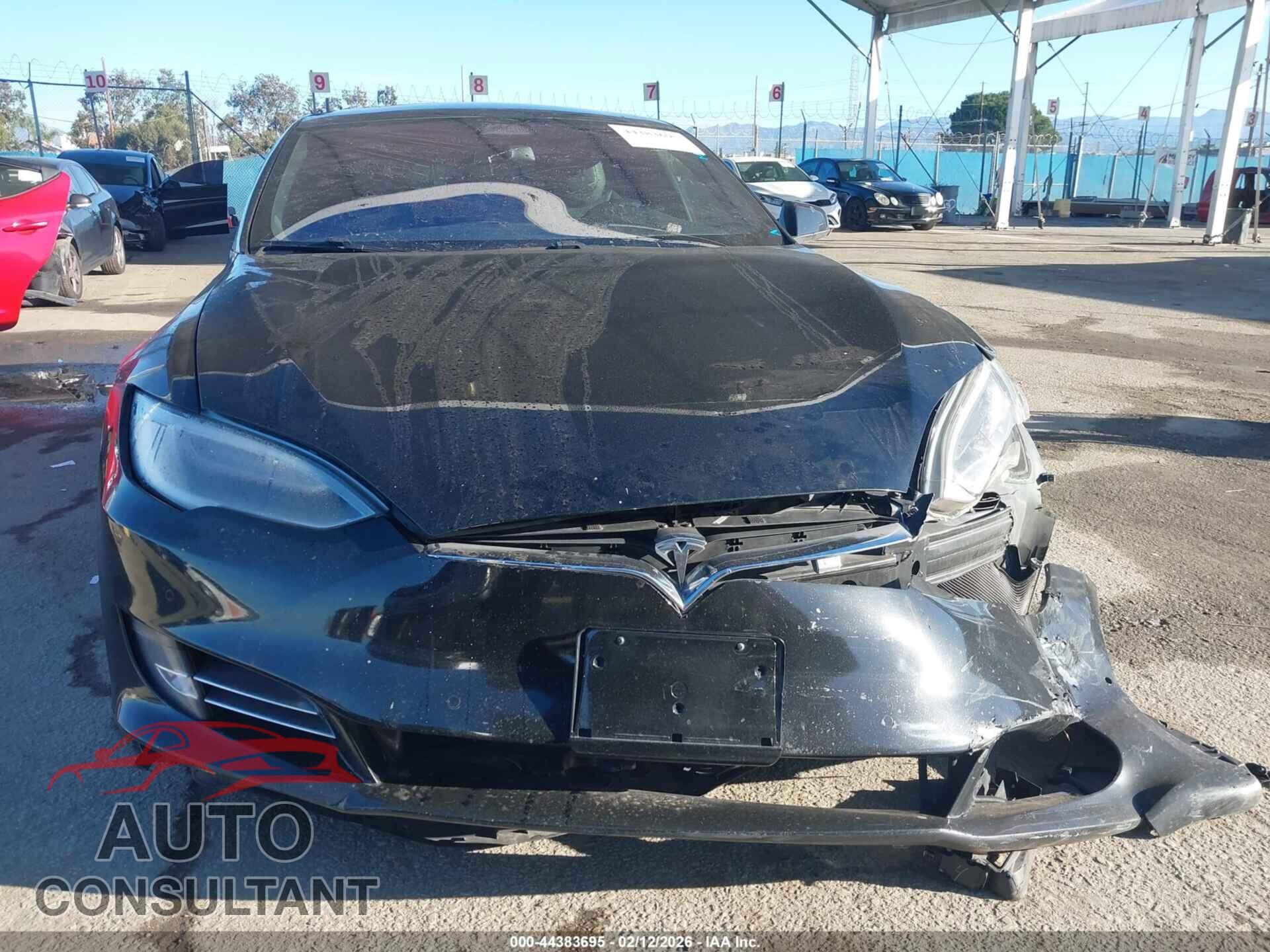 TESLA MODEL S 2017 - 5YJSA1E18HF210565