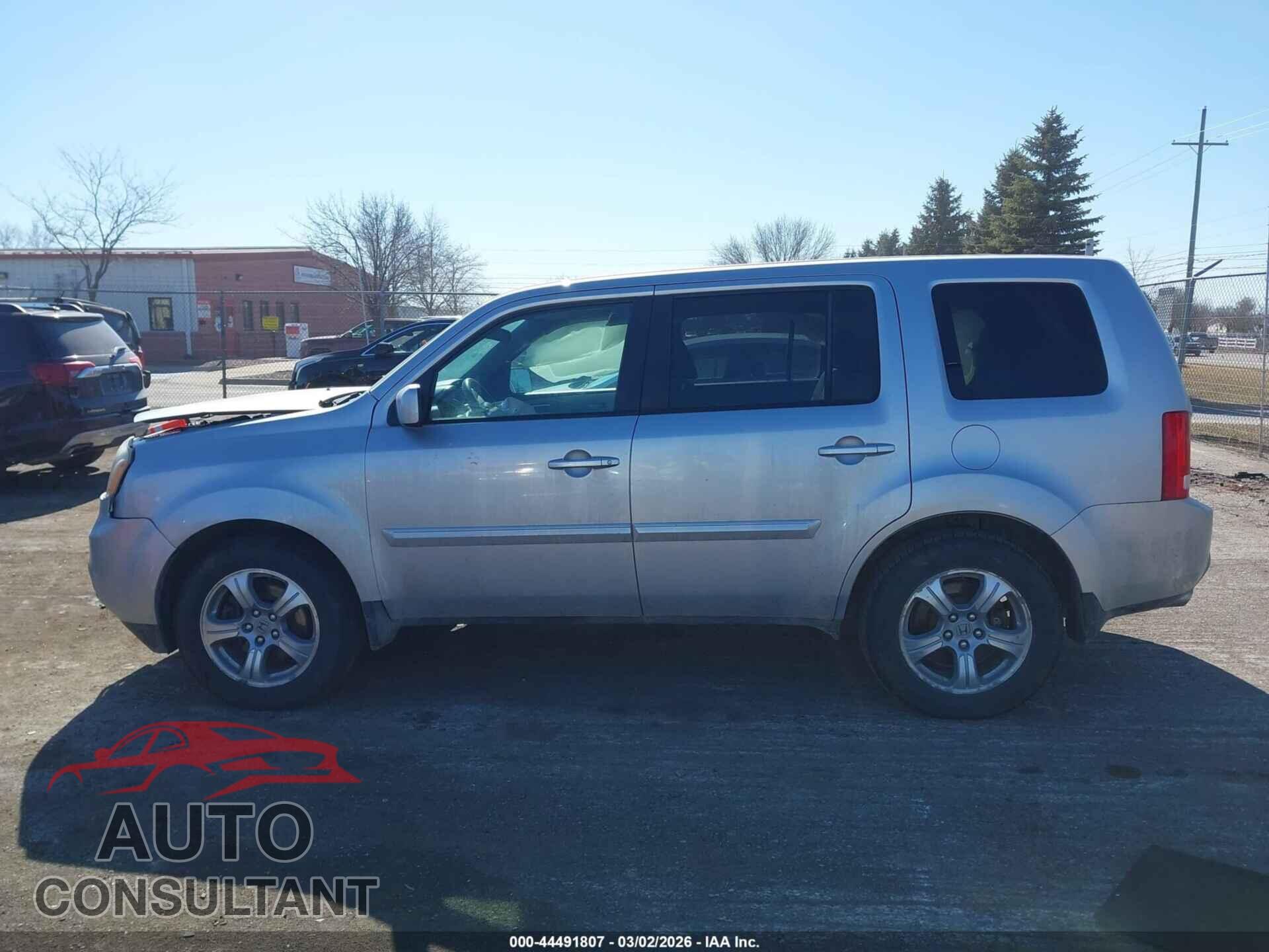 HONDA PILOT 2014 - 5FNYF4H44EB024357