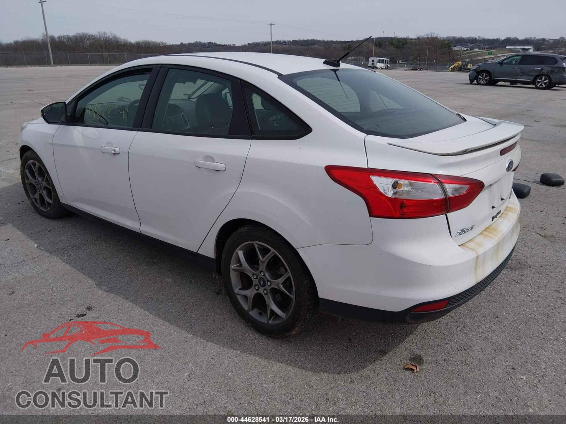 FORD FOCUS 2013 - 1FADP3F25DL205086