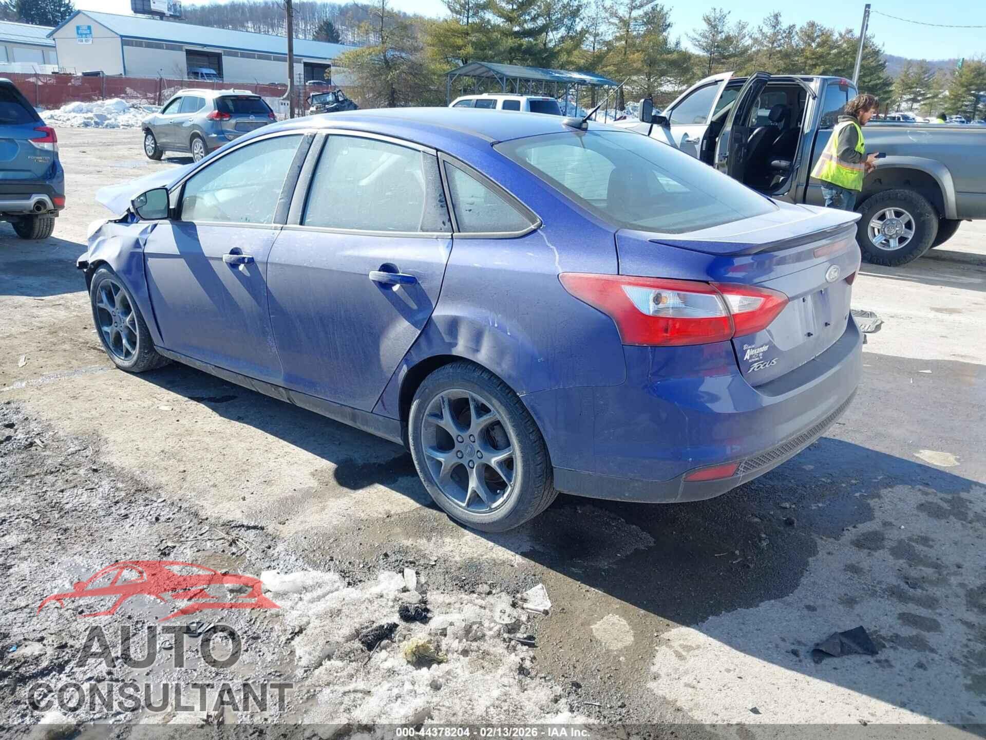 FORD FOCUS 2014 - 1FADP3F21EL205717