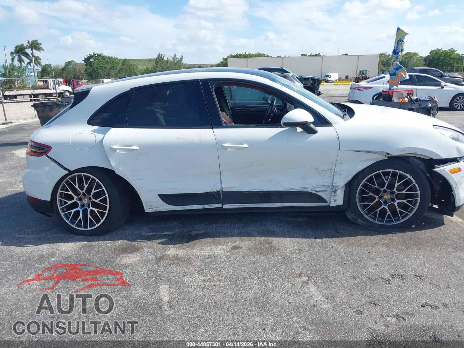PORSCHE MACAN 2017 - WP1AA2A50HLB00941