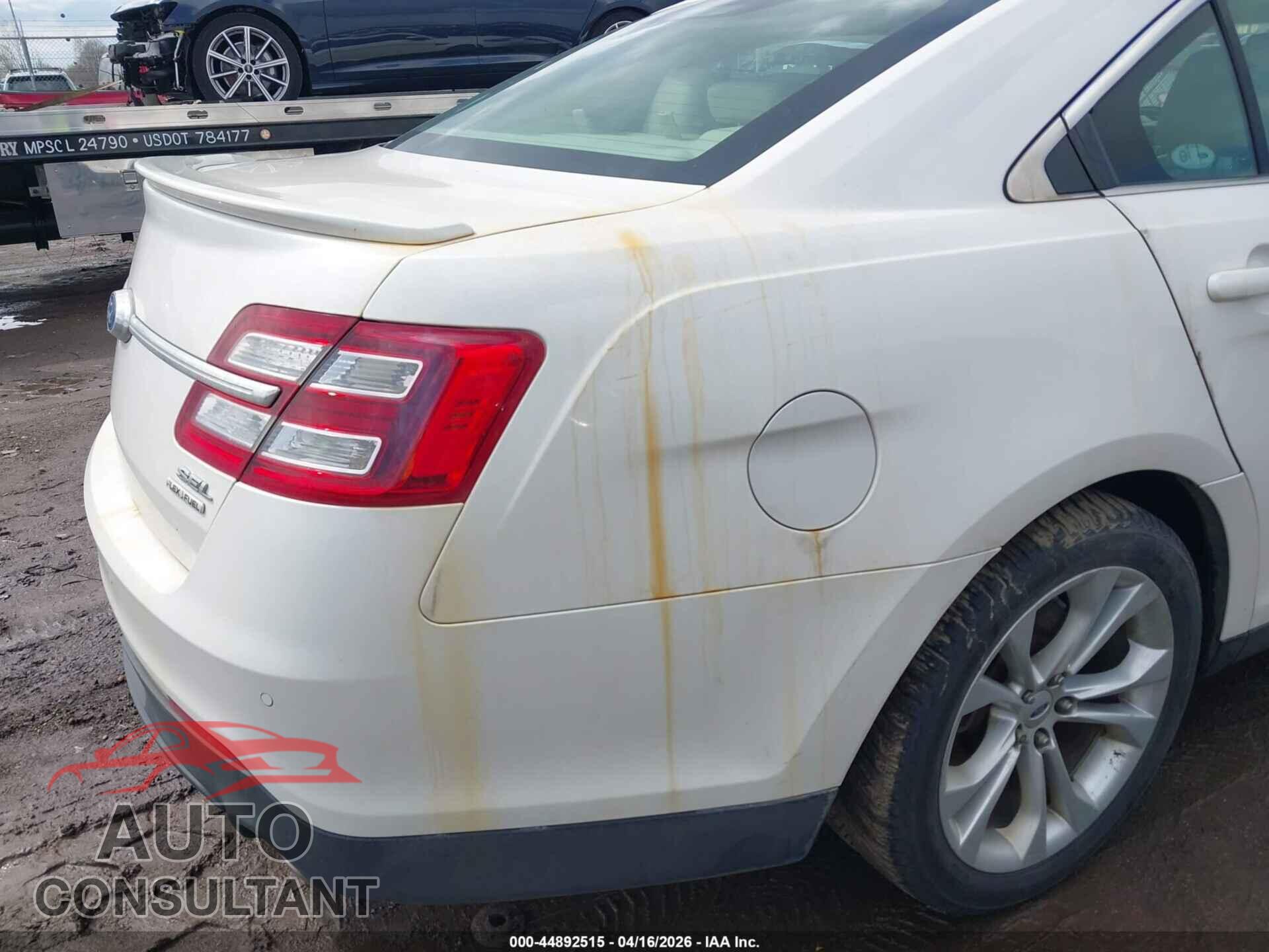 FORD TAURUS 2013 - 1FAHP2E81DG101530