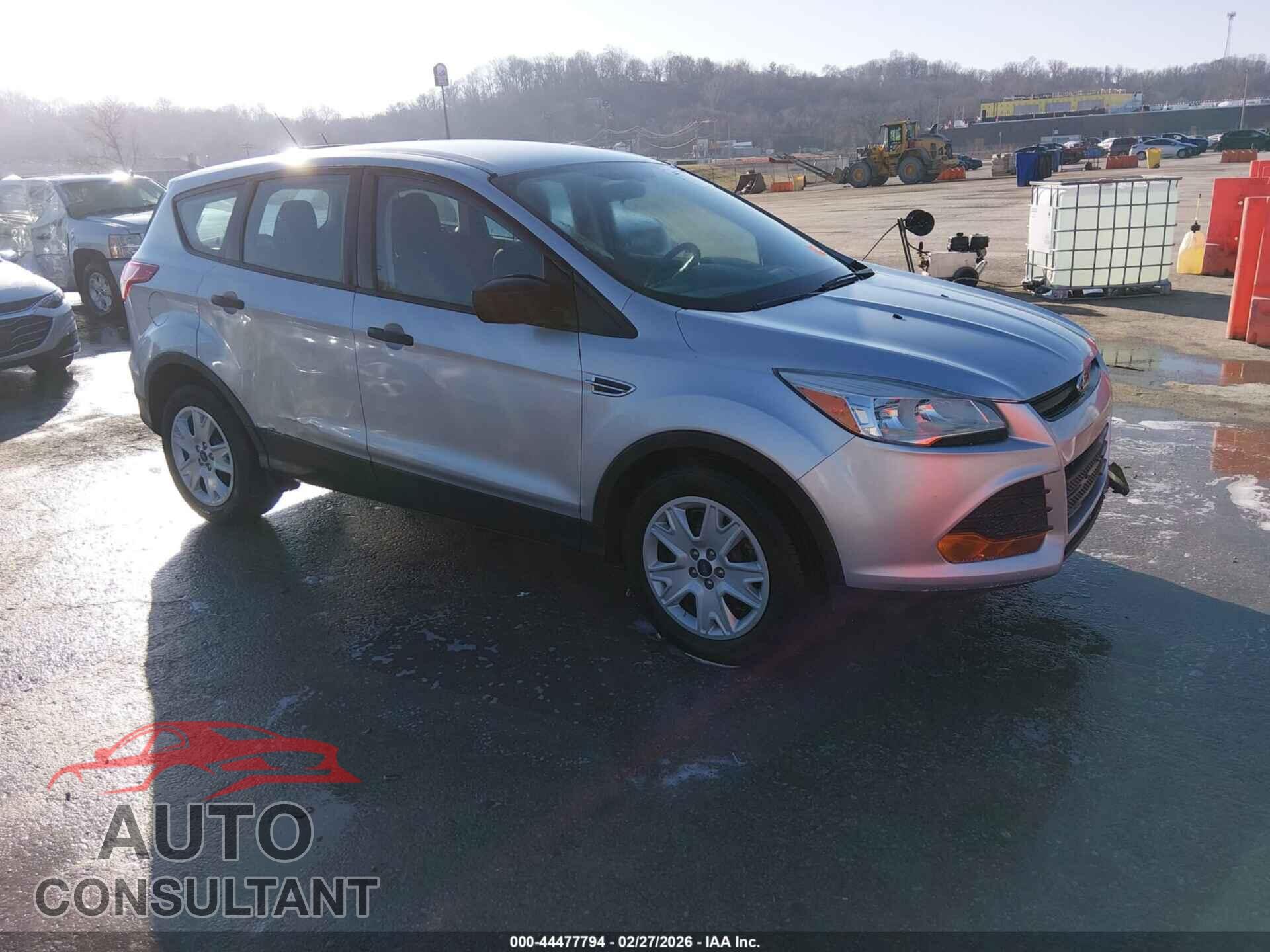 FORD ESCAPE 2015 - 1FMCU0F70FUA41778
