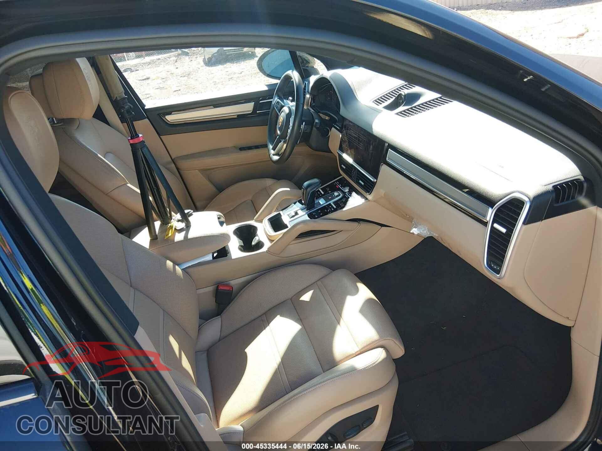 PORSCHE CAYENNE 2023 - WP1AA2AY2PDA07986