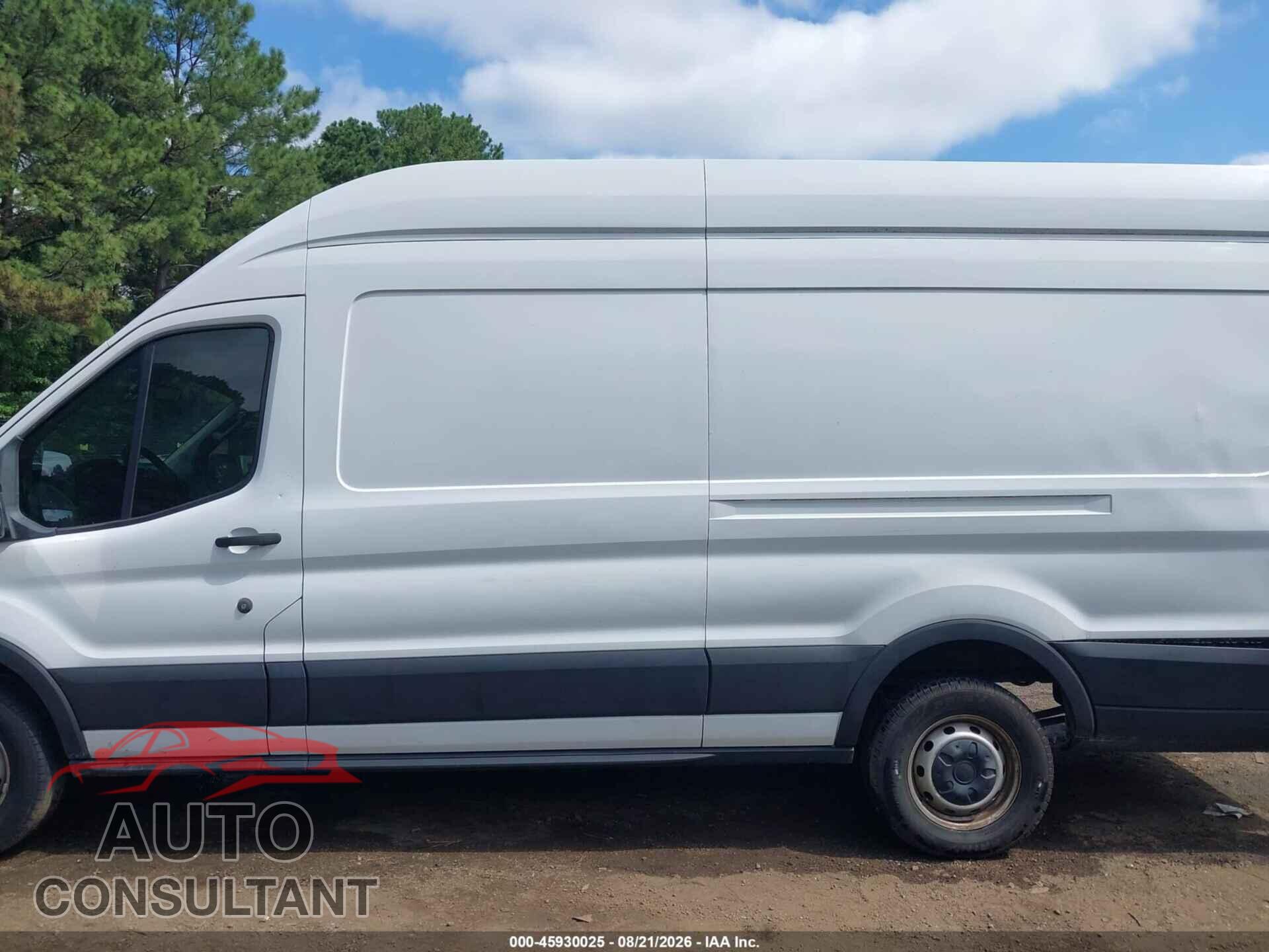 FORD TRANSIT-250 2019 - 1FTYR3XM8KKA81663