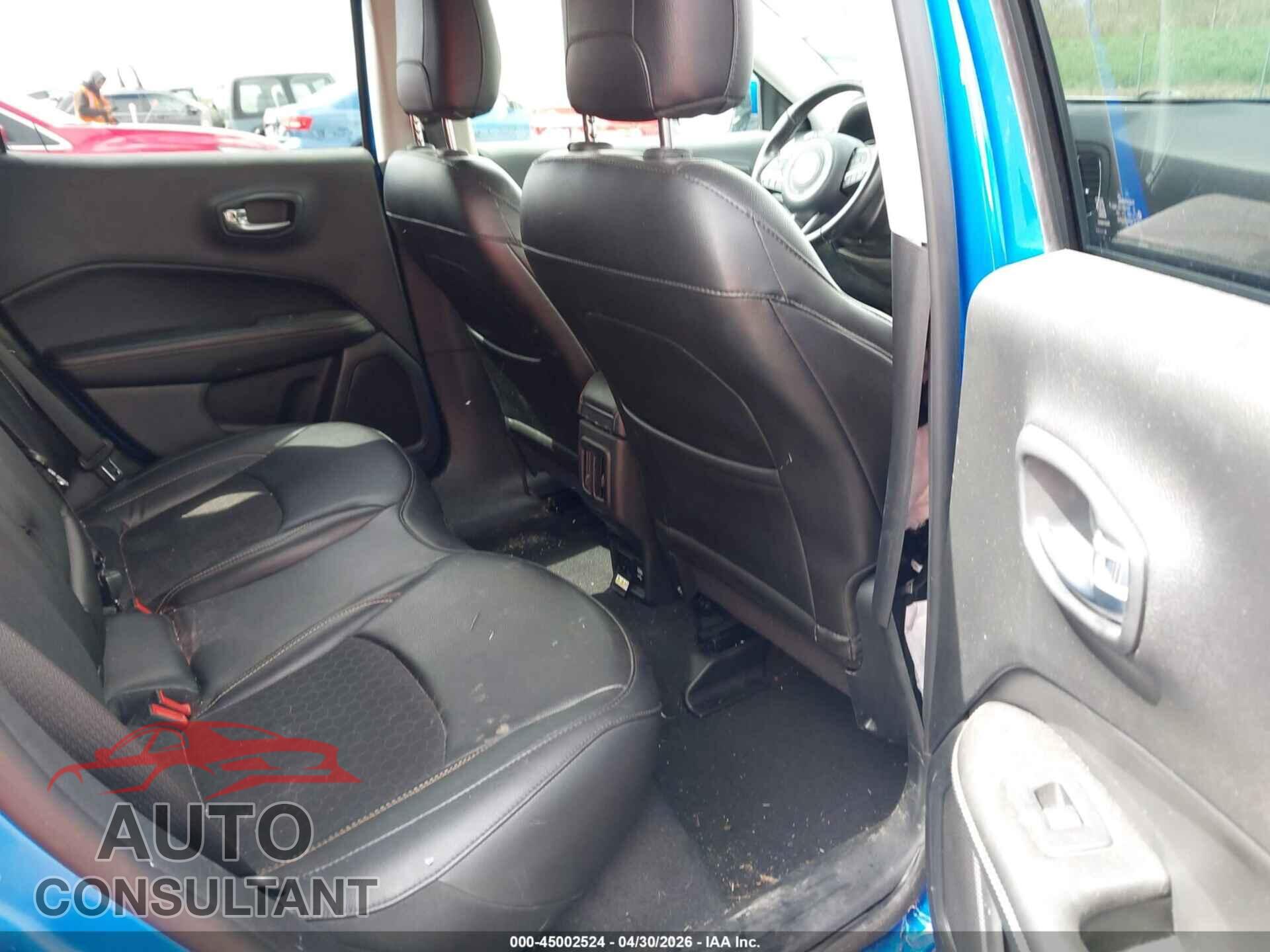 JEEP COMPASS 2019 - 3C4NJDBB2KT600856