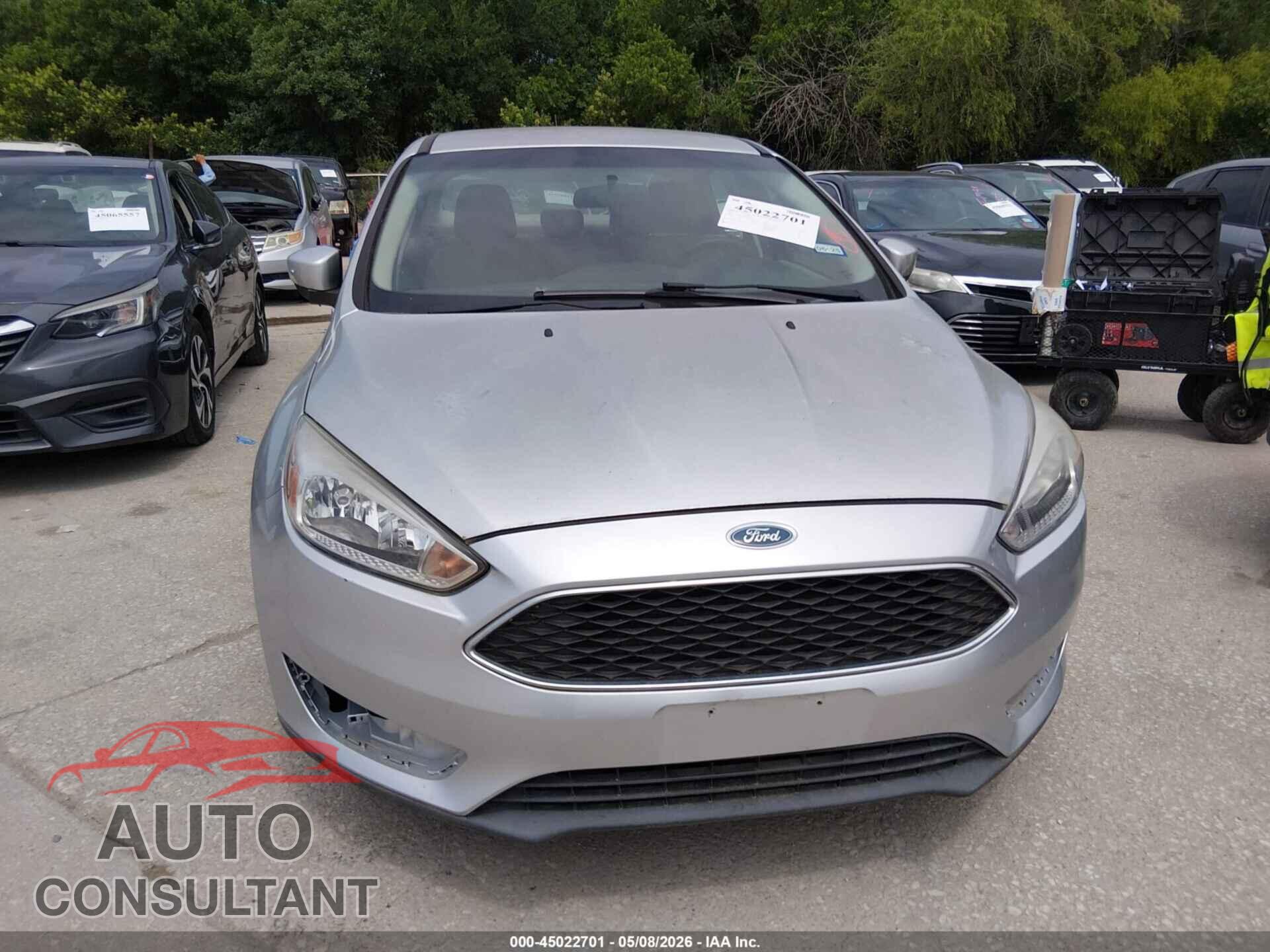 FORD FOCUS 2017 - 1FADP3F21HL204975