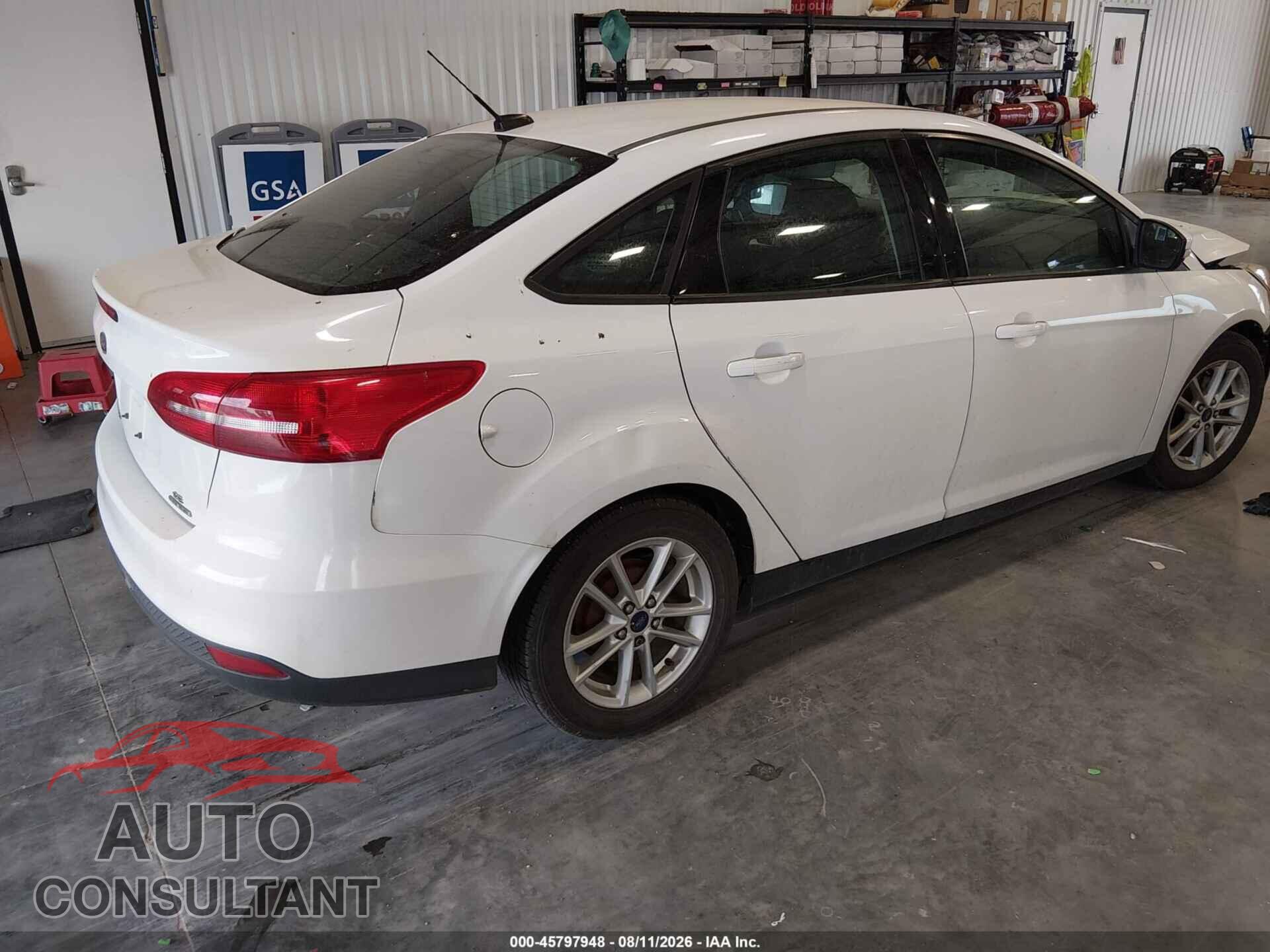 FORD FOCUS 2015 - 1FADP3F28FL314435