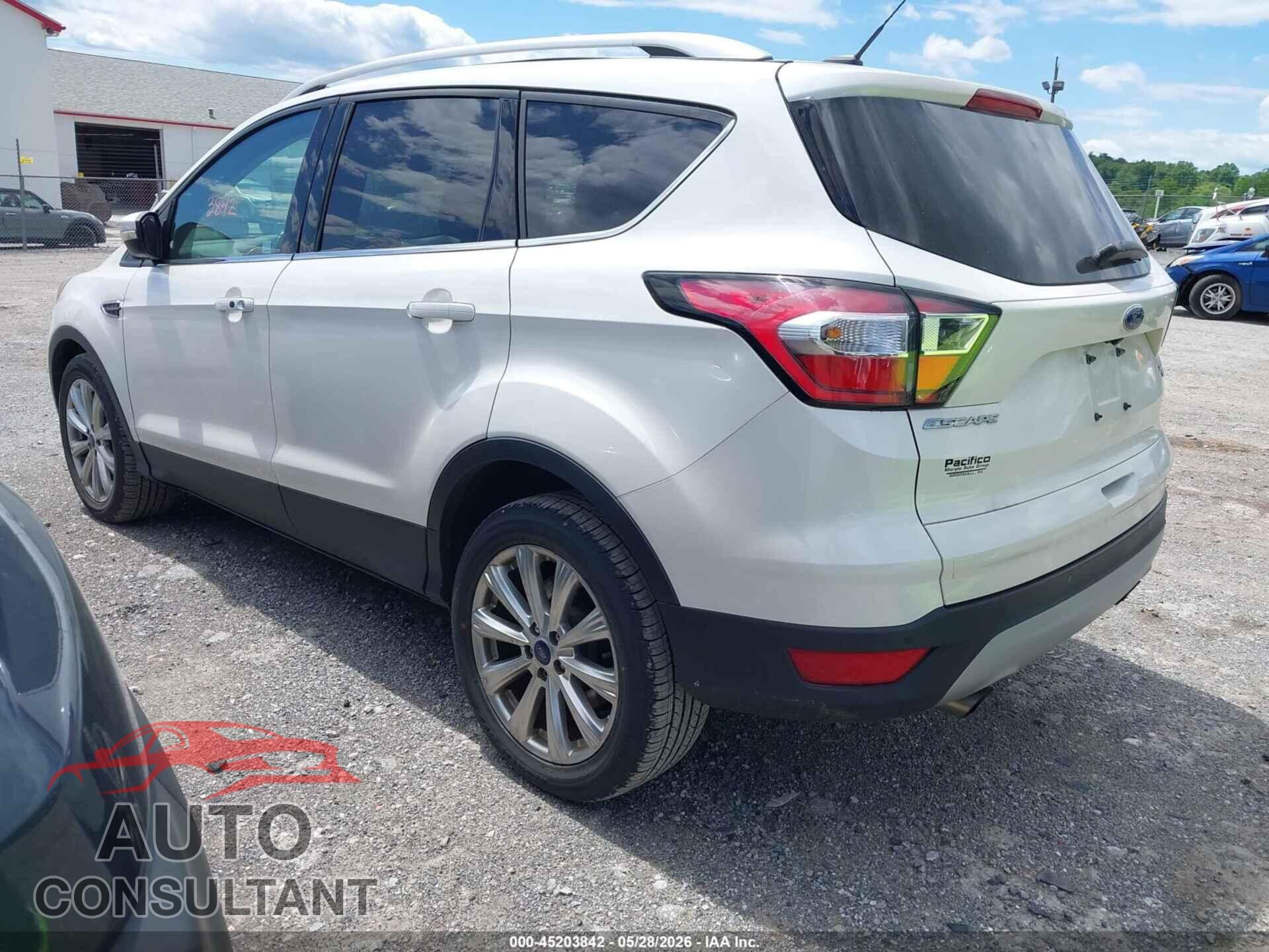 FORD ESCAPE 2017 - 1FMCU9JD7HUC06276